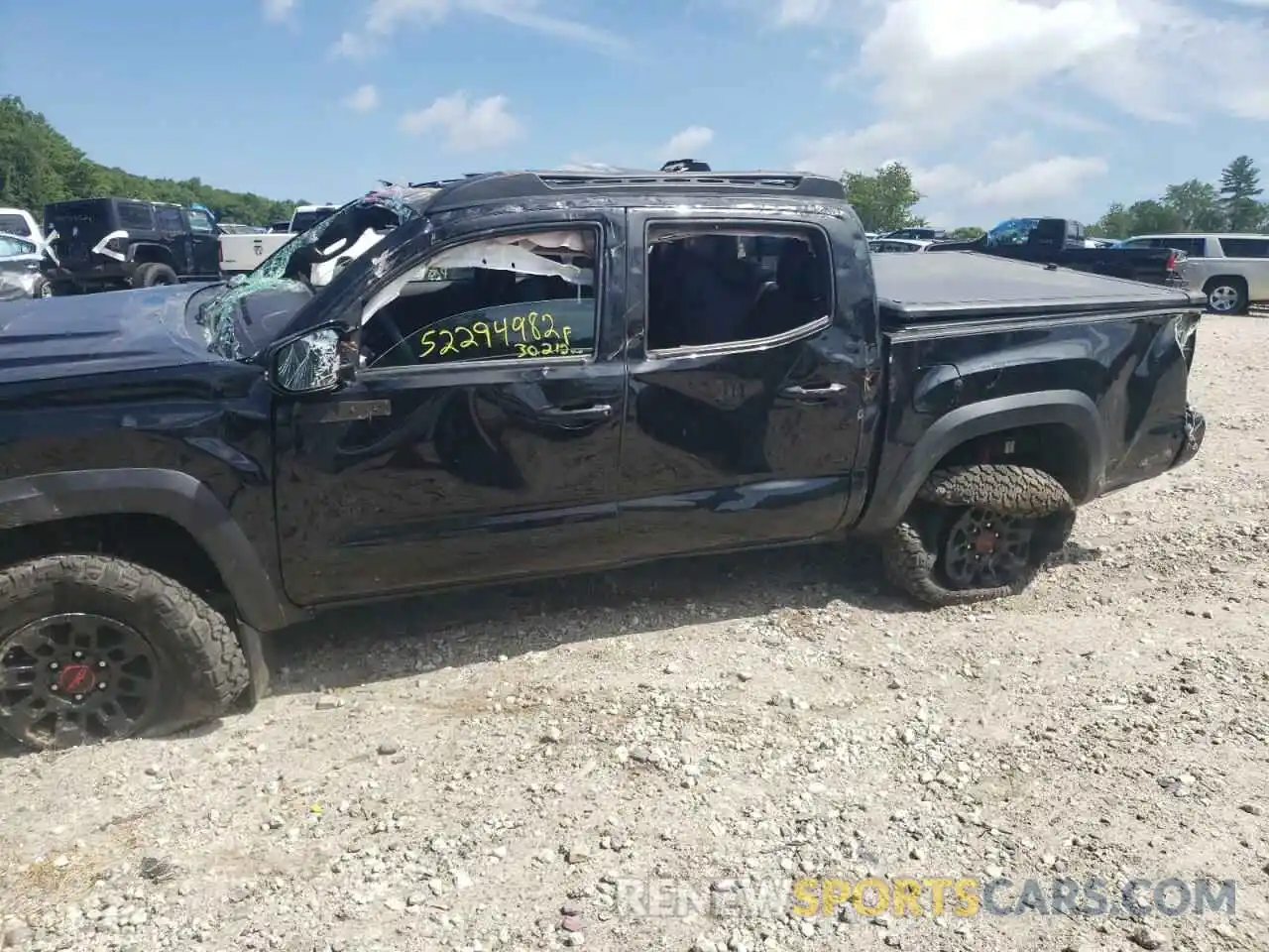 9 Photograph of a damaged car 5TFCZ5AN0KX194405 TOYOTA TACOMA 2019