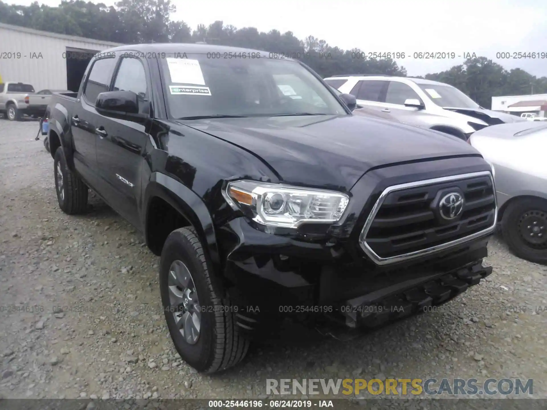 1 Photograph of a damaged car 5TFCZ5AN0KX195540 TOYOTA TACOMA 2019