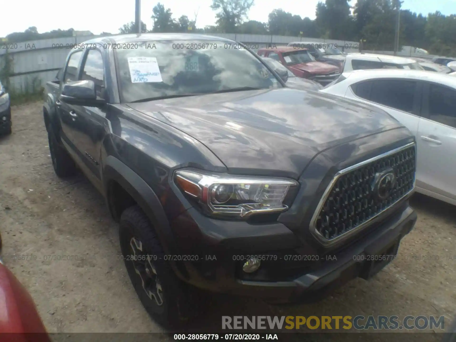 1 Photograph of a damaged car 5TFCZ5AN0KX195702 TOYOTA TACOMA 2019