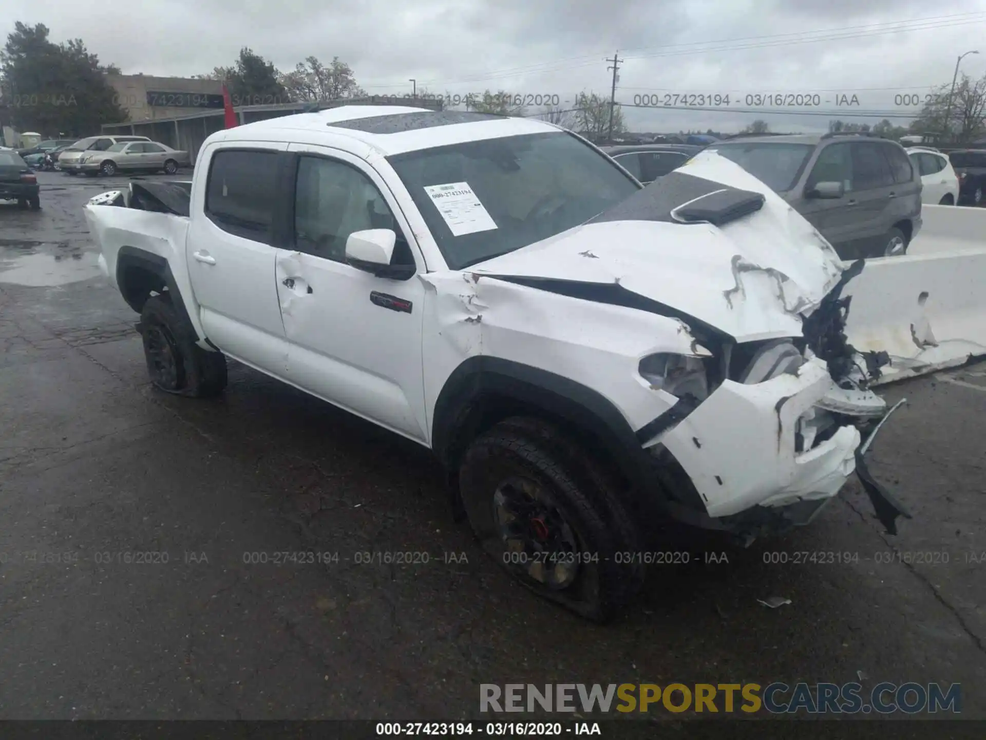 1 Photograph of a damaged car 5TFCZ5AN0KX202387 TOYOTA TACOMA 2019