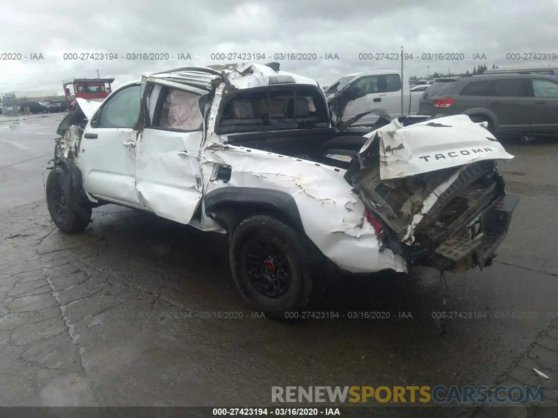 3 Photograph of a damaged car 5TFCZ5AN0KX202387 TOYOTA TACOMA 2019