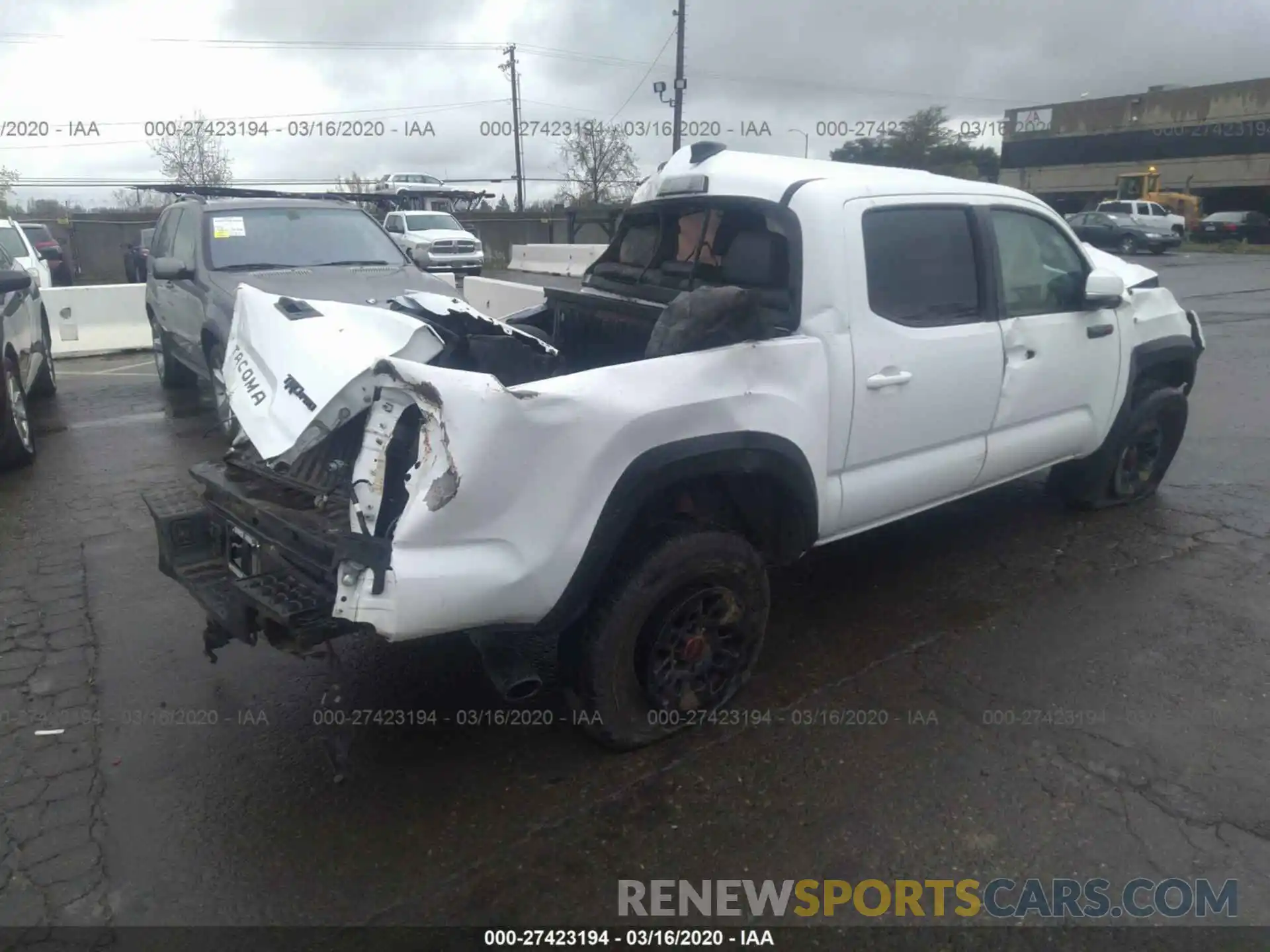 4 Фотография поврежденного автомобиля 5TFCZ5AN0KX202387 TOYOTA TACOMA 2019