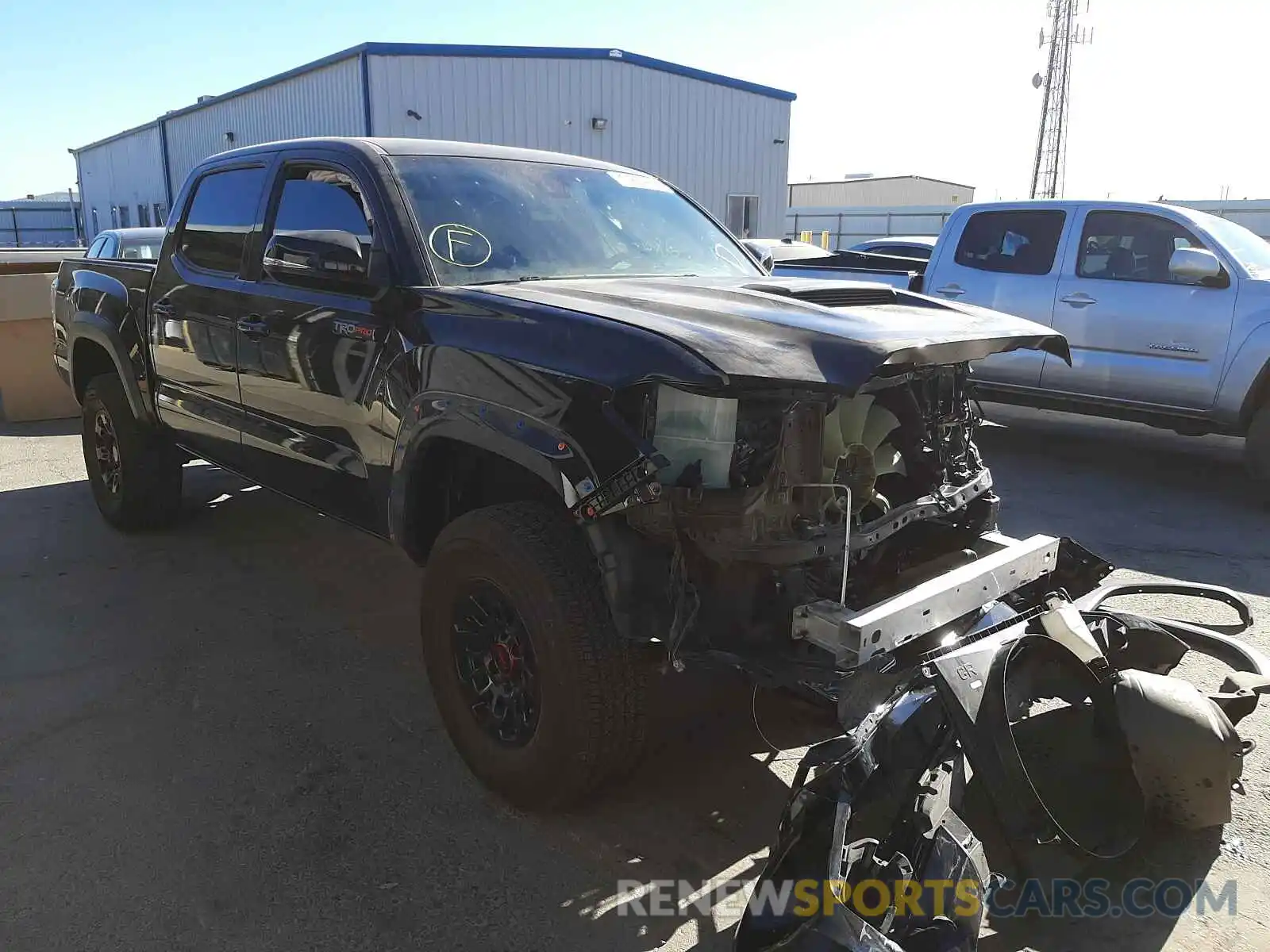 1 Photograph of a damaged car 5TFCZ5AN0KX209789 TOYOTA TACOMA 2019