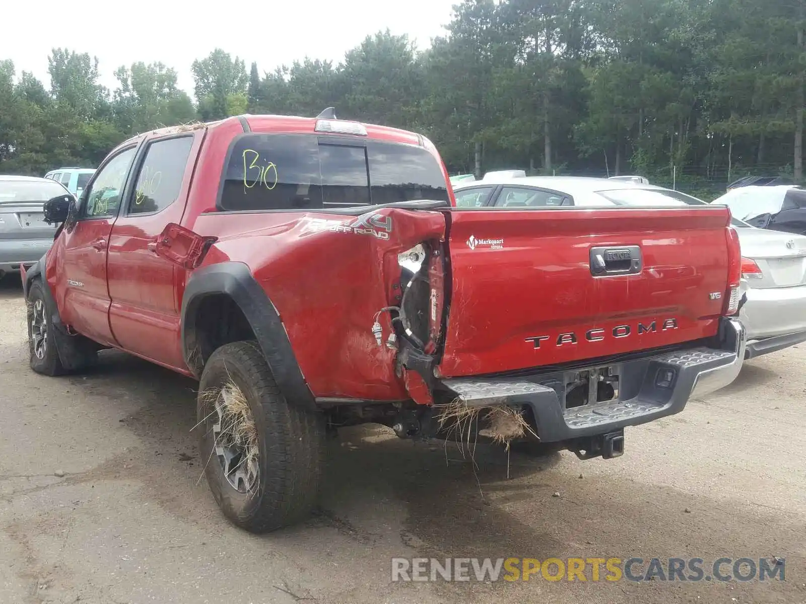 3 Photograph of a damaged car 5TFCZ5AN1KX166936 TOYOTA TACOMA 2019