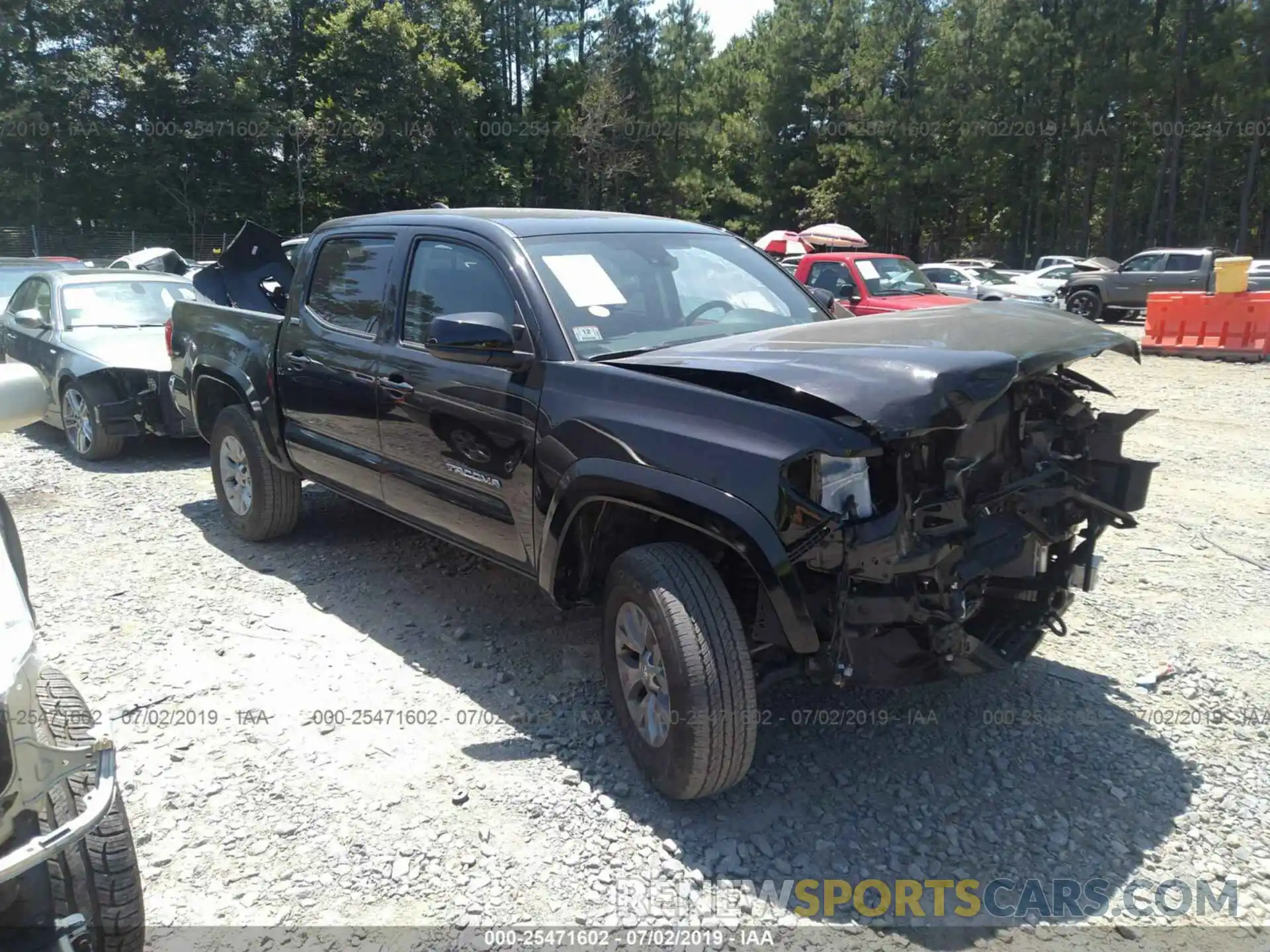 1 Photograph of a damaged car 5TFCZ5AN1KX175202 TOYOTA TACOMA 2019