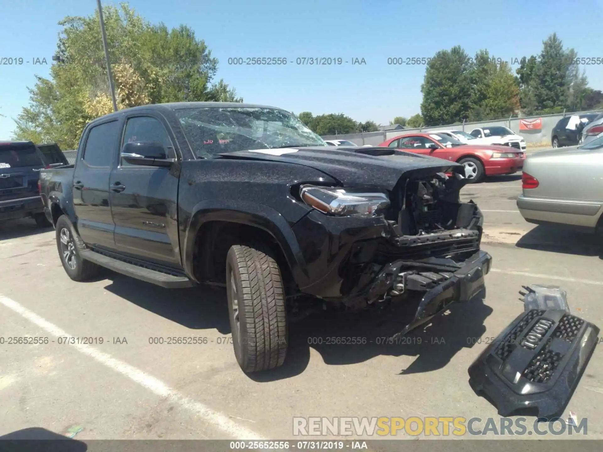 1 Photograph of a damaged car 5TFCZ5AN1KX178214 TOYOTA TACOMA 2019