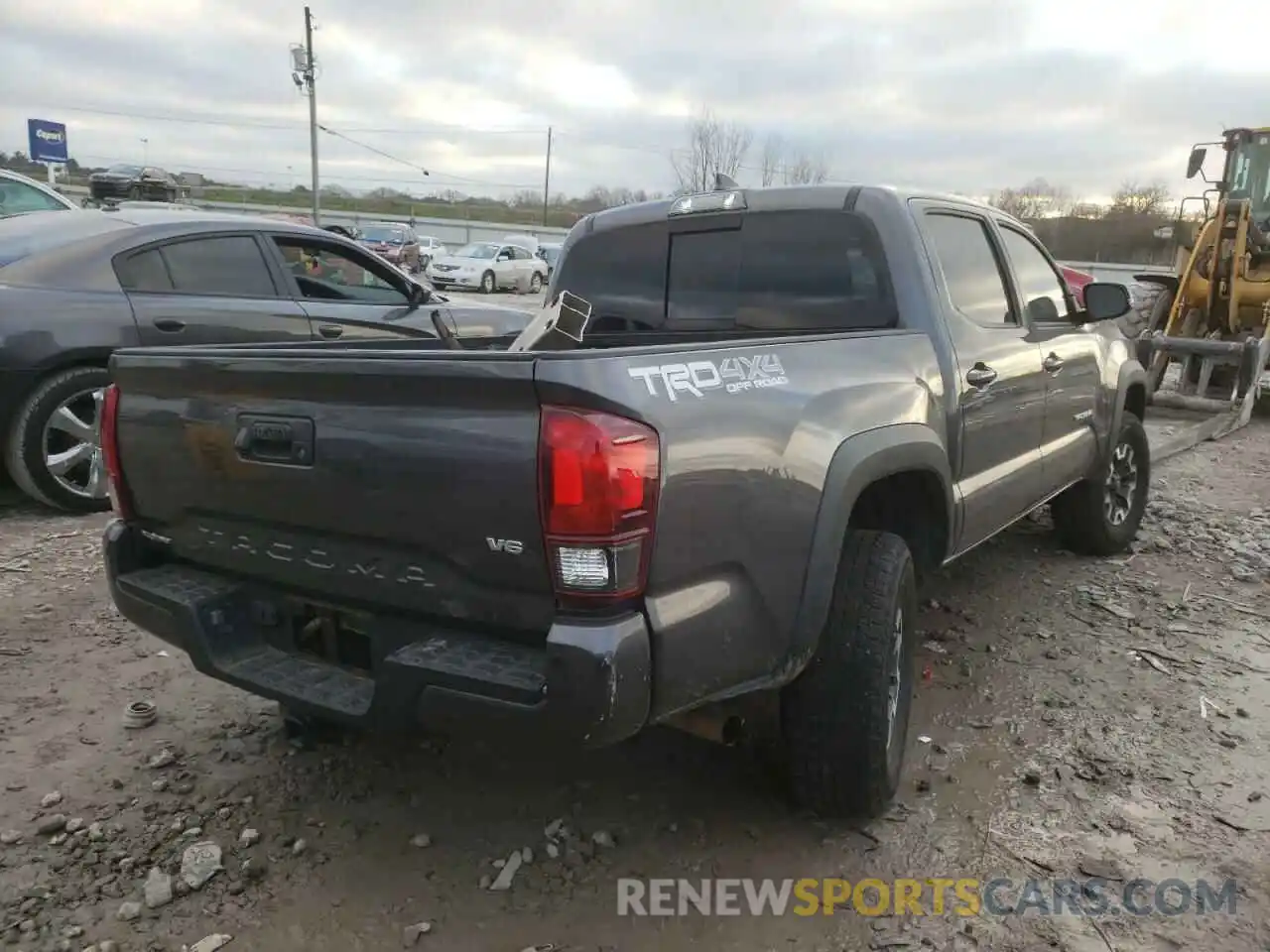 4 Фотография поврежденного автомобиля 5TFCZ5AN1KX183090 TOYOTA TACOMA 2019