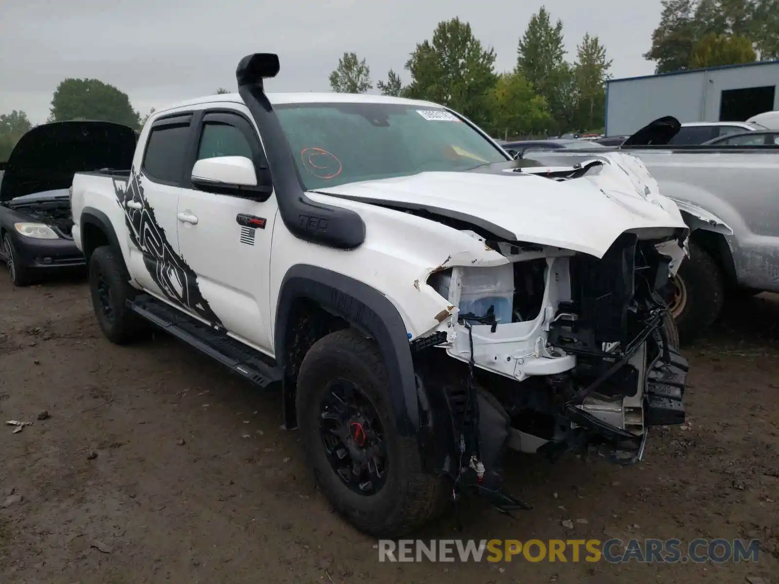 1 Photograph of a damaged car 5TFCZ5AN1KX188998 TOYOTA TACOMA 2019