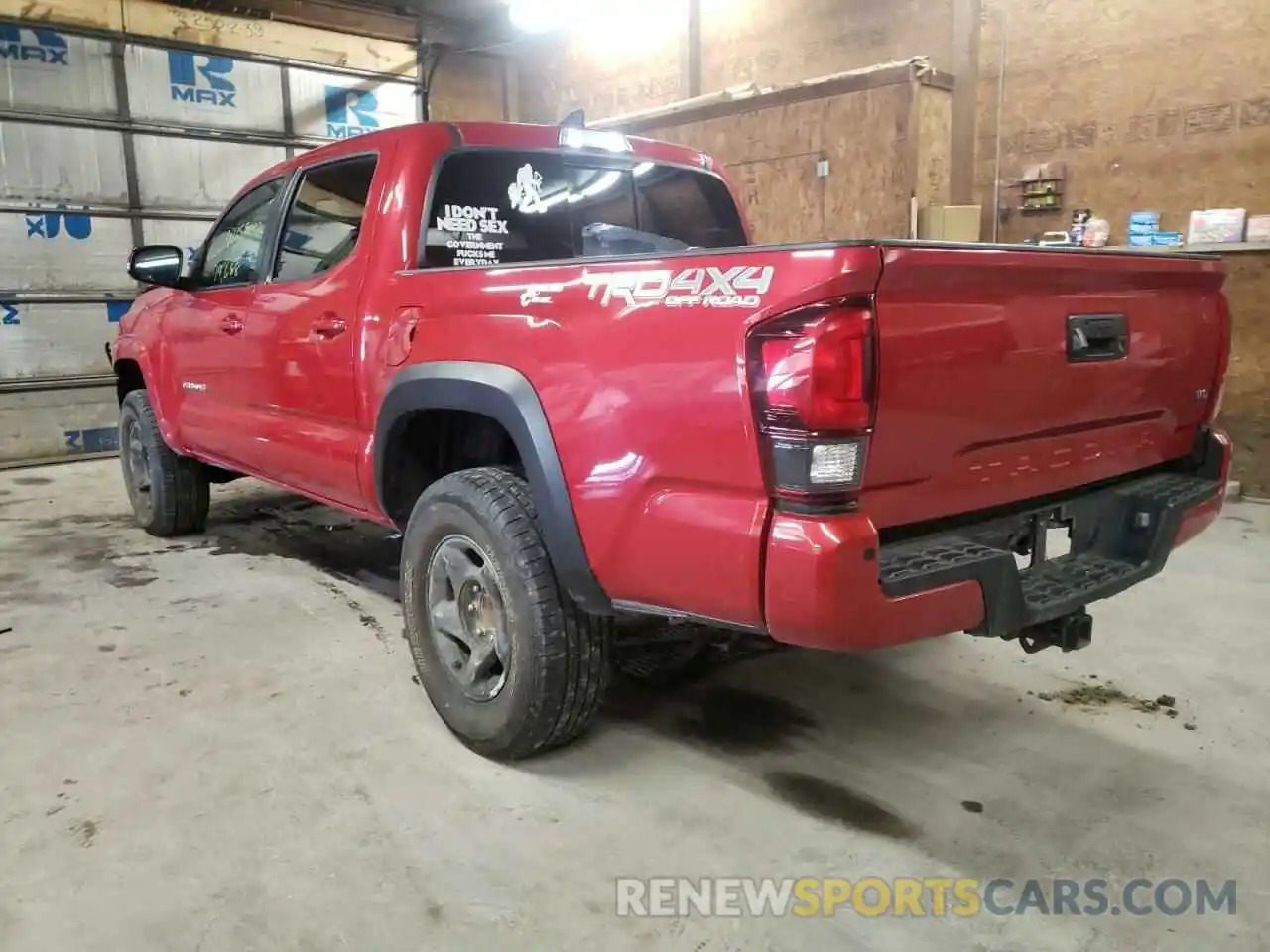 3 Photograph of a damaged car 5TFCZ5AN1KX195398 TOYOTA TACOMA 2019