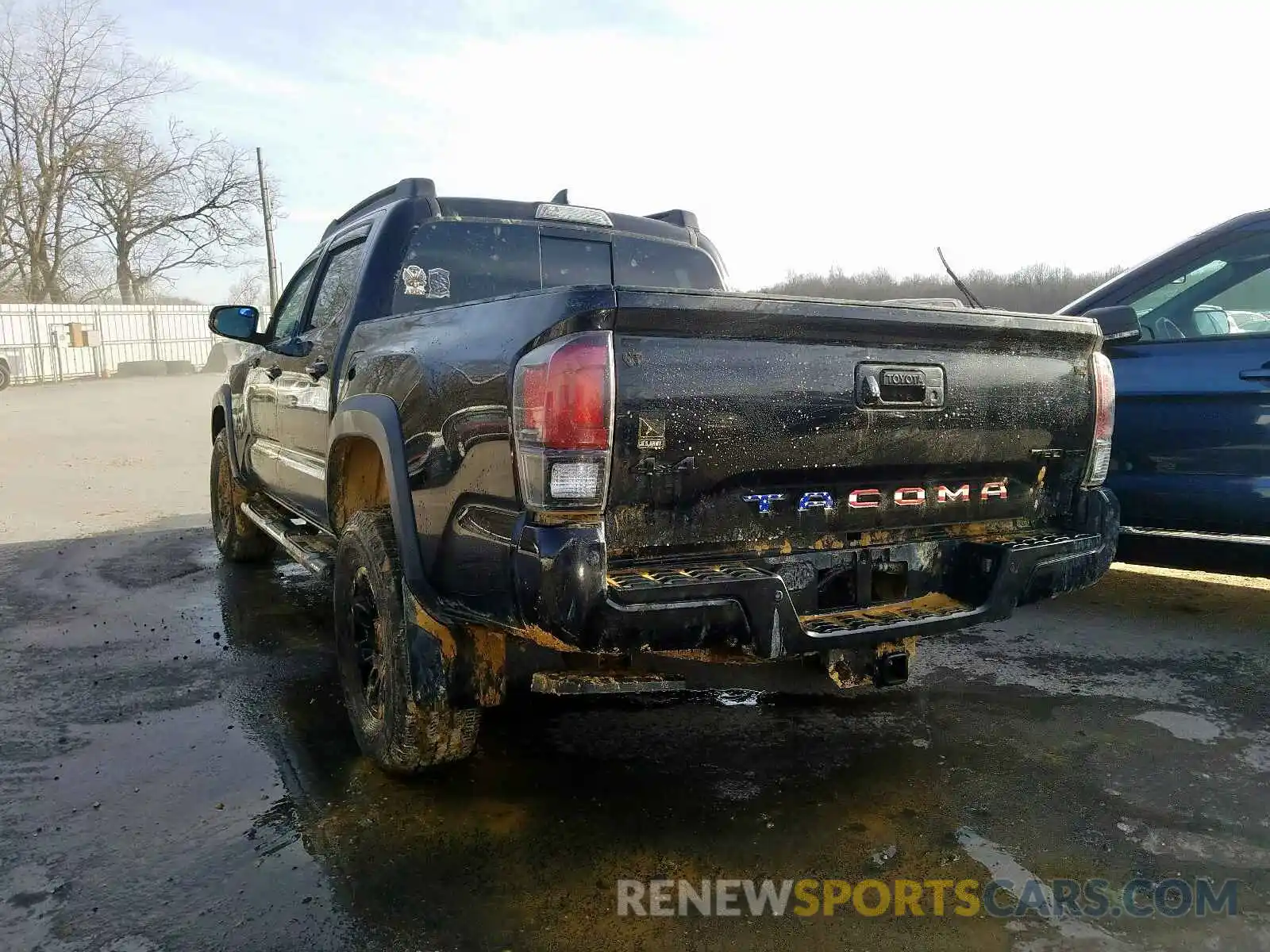 3 Photograph of a damaged car 5TFCZ5AN1KX202141 TOYOTA TACOMA 2019