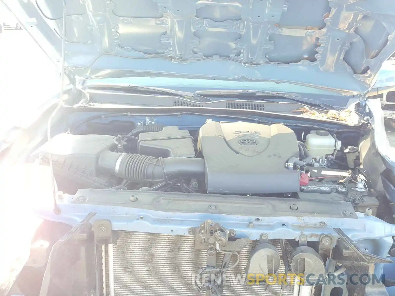 7 Photograph of a damaged car 5TFCZ5AN1KX206853 TOYOTA TACOMA 2019