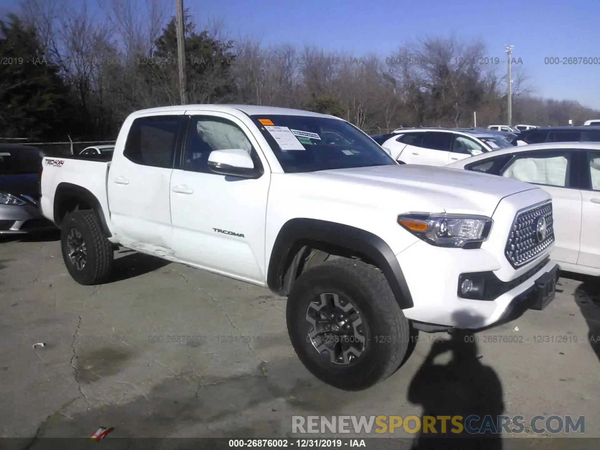 1 Photograph of a damaged car 5TFCZ5AN2KX177489 TOYOTA TACOMA 2019