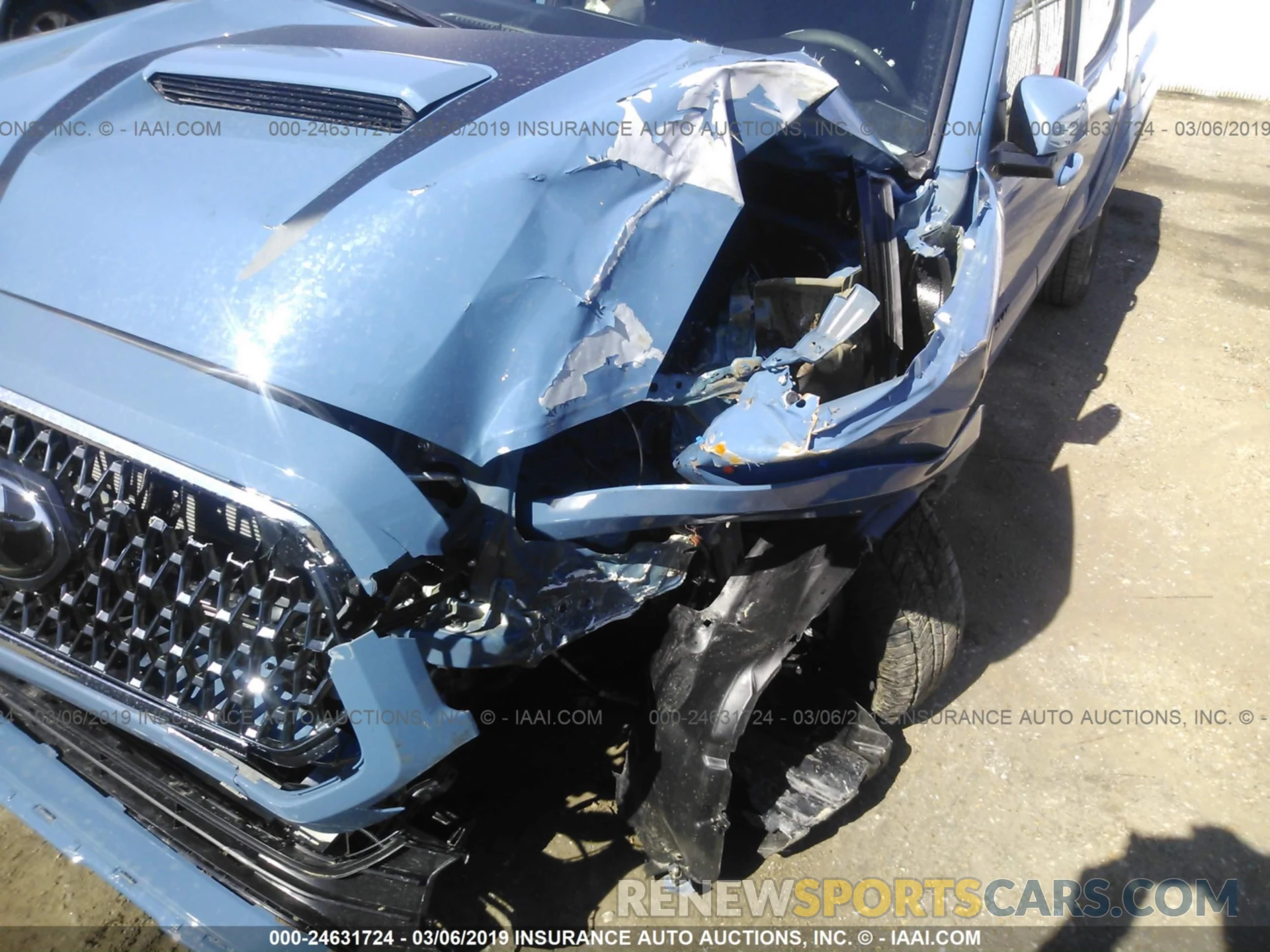 6 Photograph of a damaged car 5TFCZ5AN2KX178237 TOYOTA TACOMA 2019