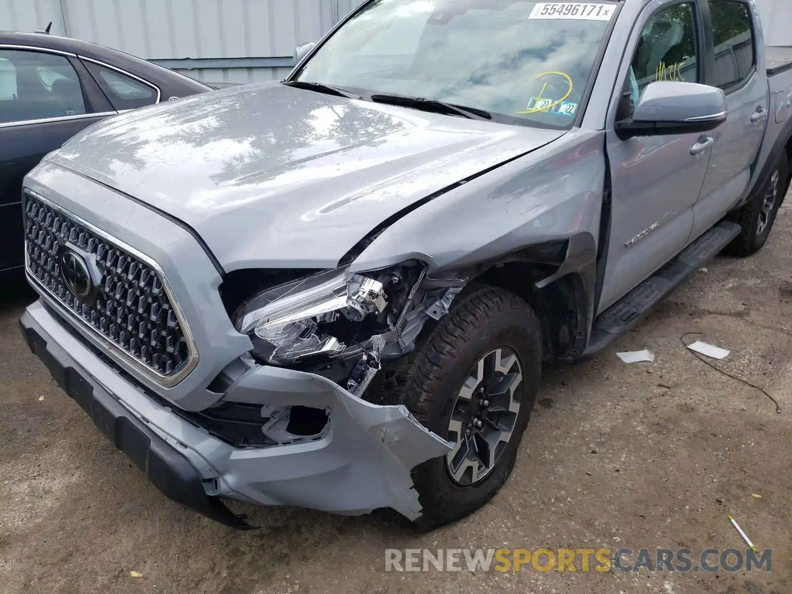 9 Photograph of a damaged car 5TFCZ5AN2KX180974 TOYOTA TACOMA 2019