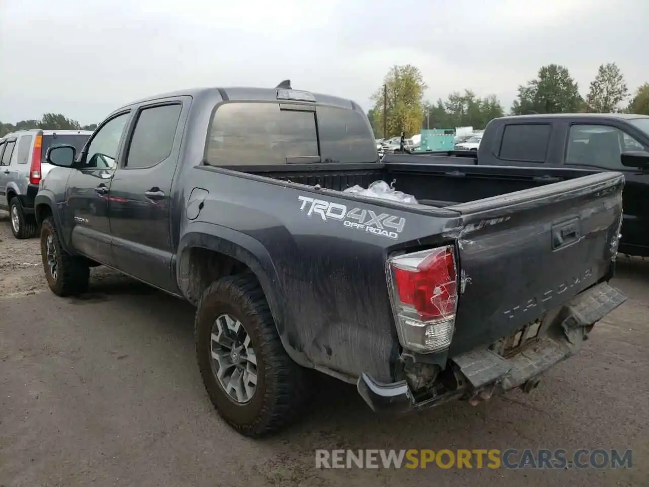 3 Фотография поврежденного автомобиля 5TFCZ5AN2KX184054 TOYOTA TACOMA 2019