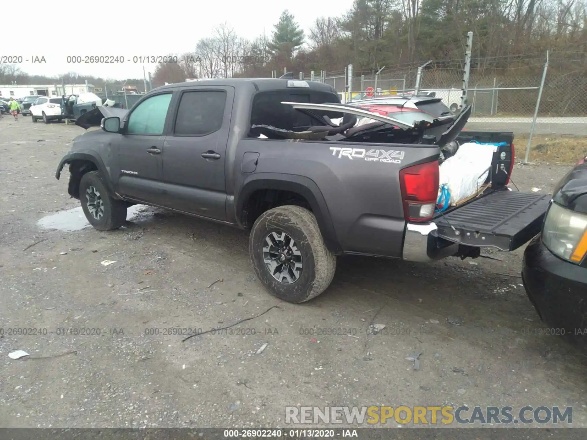 3 Фотография поврежденного автомобиля 5TFCZ5AN2KX185611 TOYOTA TACOMA 2019