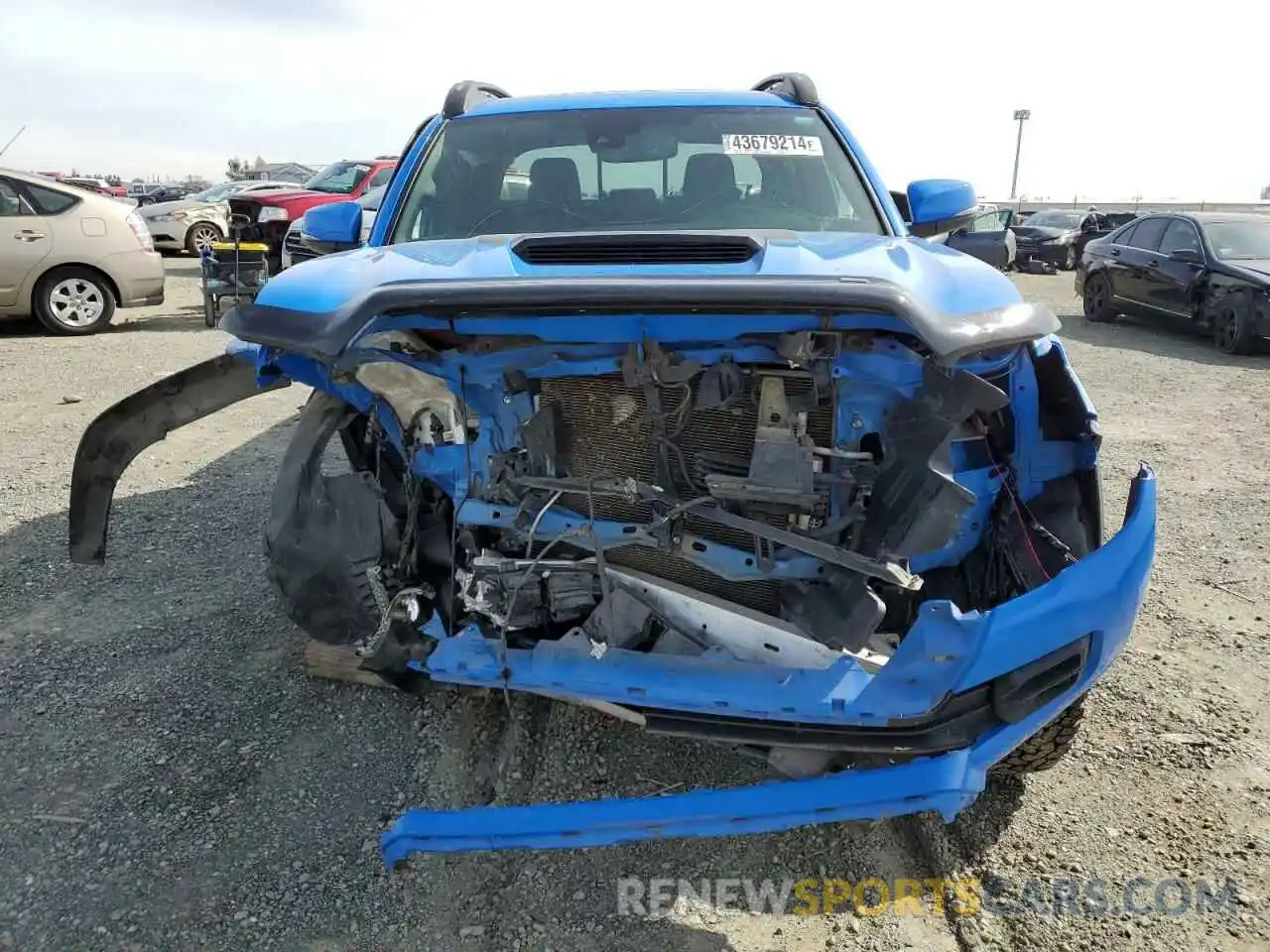 5 Photograph of a damaged car 5TFCZ5AN2KX185897 TOYOTA TACOMA 2019