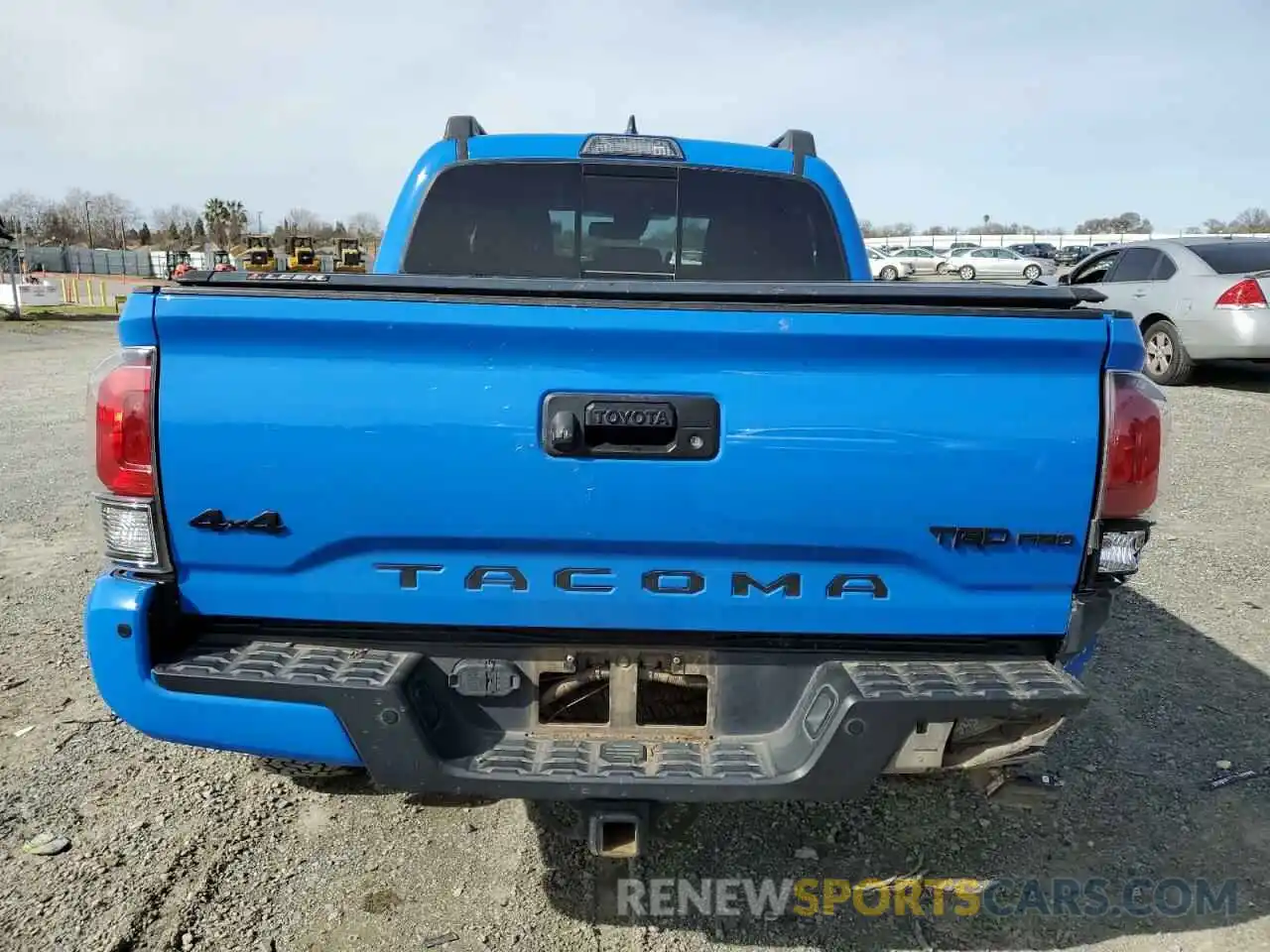 6 Photograph of a damaged car 5TFCZ5AN2KX185897 TOYOTA TACOMA 2019