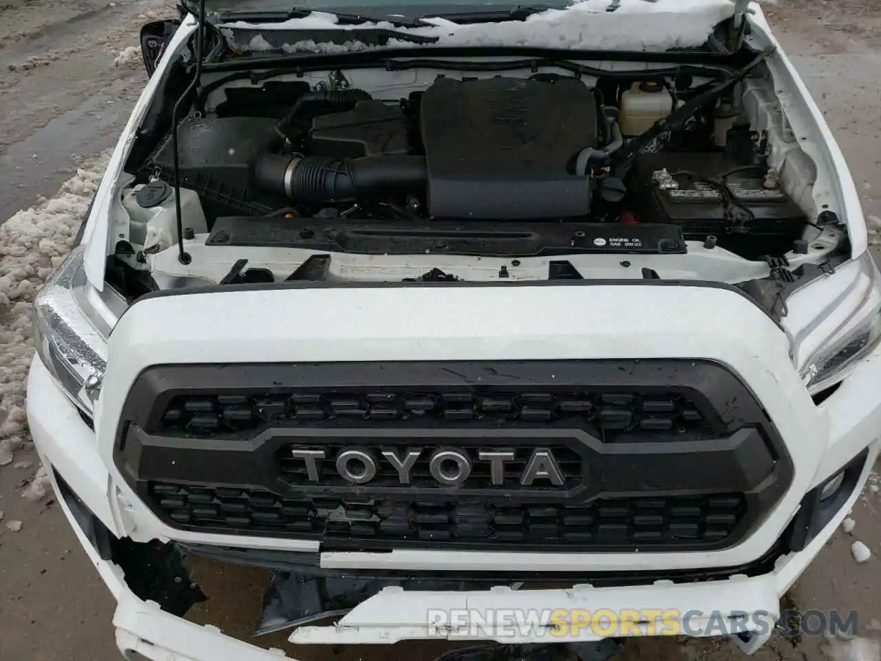 7 Фотография поврежденного автомобиля 5TFCZ5AN2KX186001 TOYOTA TACOMA 2019