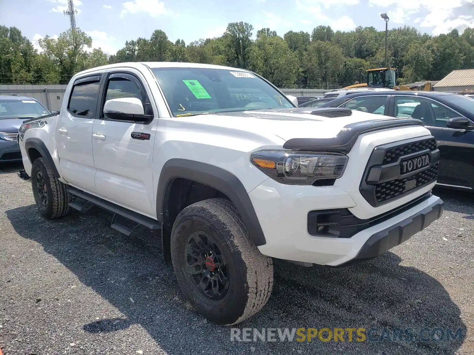 1 Photograph of a damaged car 5TFCZ5AN2KX186788 TOYOTA TACOMA 2019