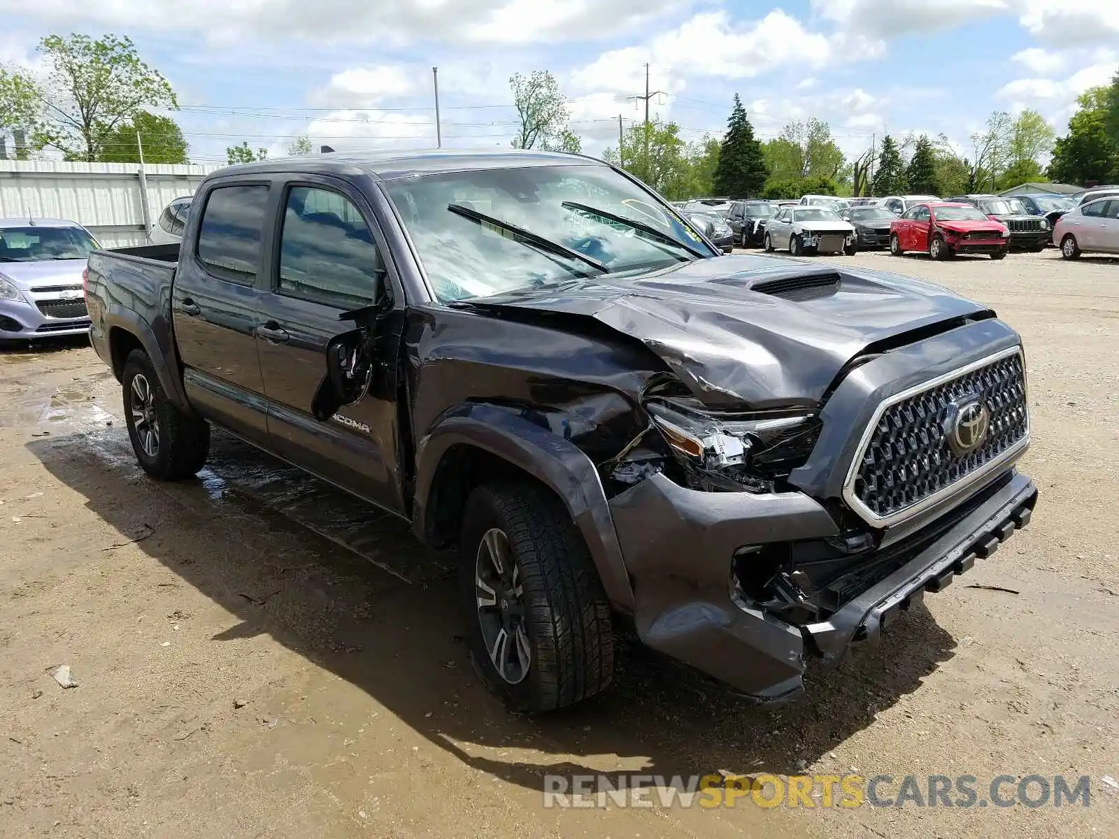 1 Photograph of a damaged car 5TFCZ5AN2KX186869 TOYOTA TACOMA 2019