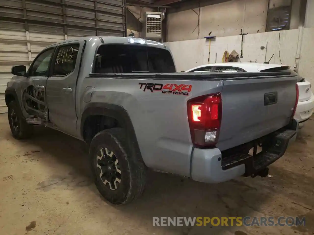 3 Photograph of a damaged car 5TFCZ5AN2KX191201 TOYOTA TACOMA 2019