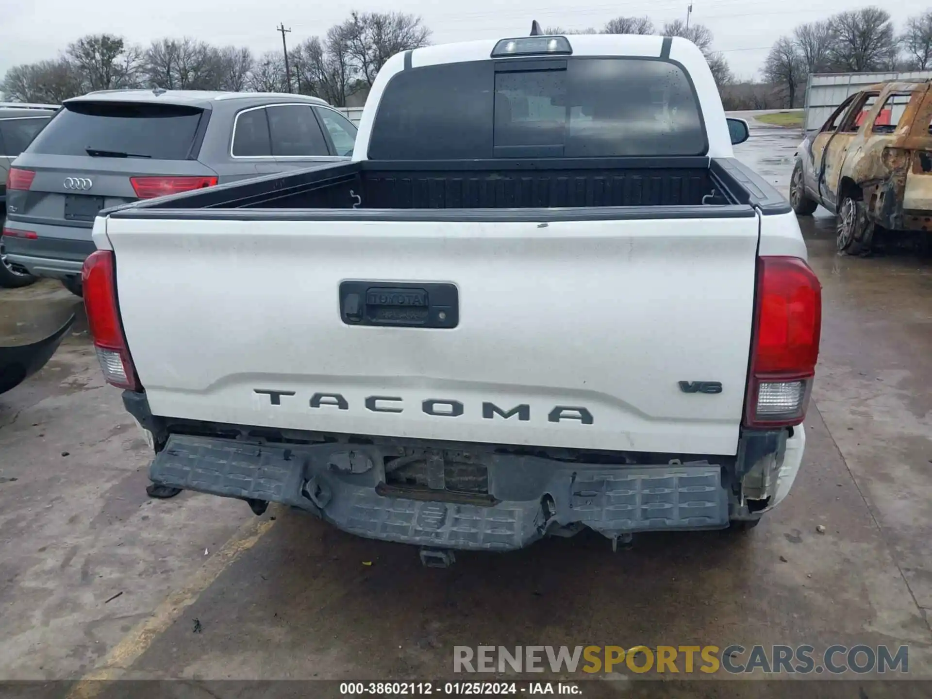 16 Photograph of a damaged car 5TFCZ5AN2KX193109 TOYOTA TACOMA 2019