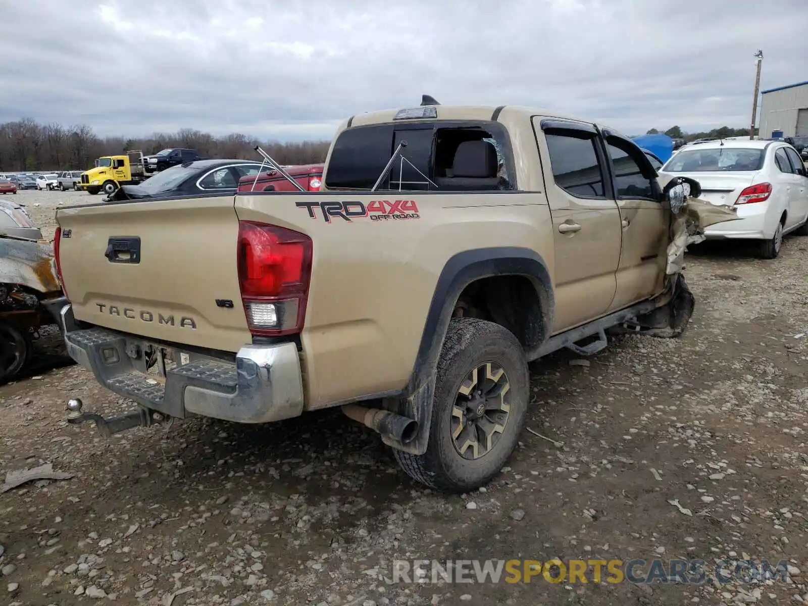 4 Фотография поврежденного автомобиля 5TFCZ5AN2KX194499 TOYOTA TACOMA 2019