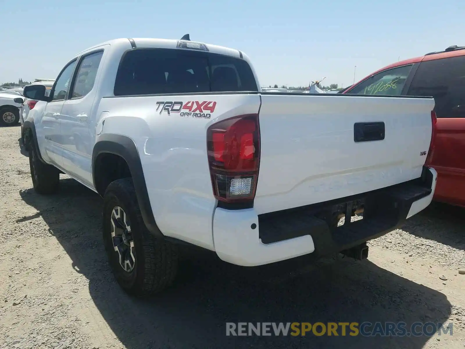 3 Photograph of a damaged car 5TFCZ5AN2KX197791 TOYOTA TACOMA 2019