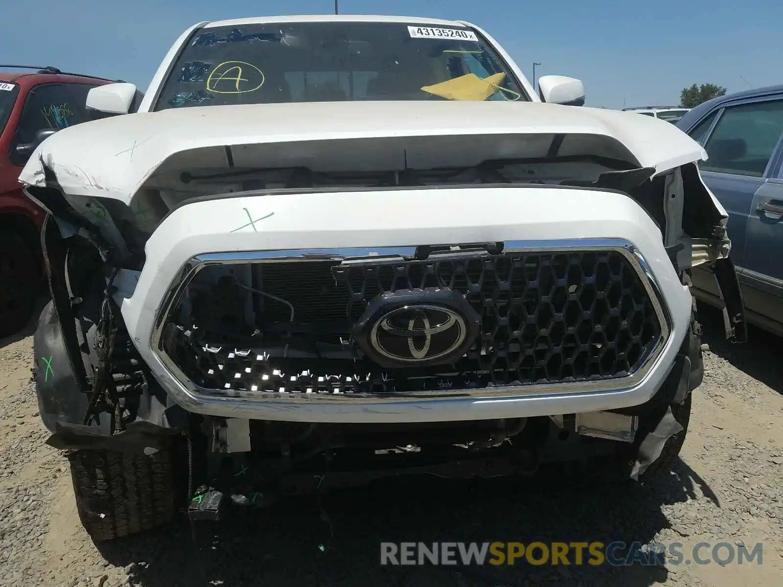 9 Photograph of a damaged car 5TFCZ5AN2KX197791 TOYOTA TACOMA 2019