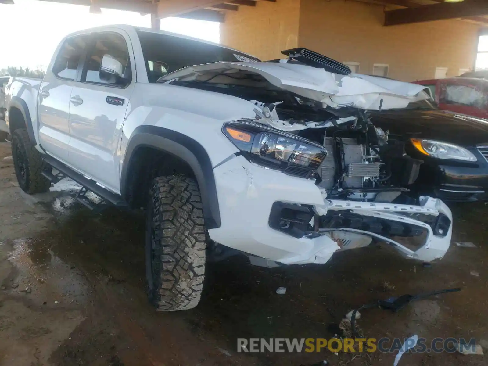 1 Photograph of a damaged car 5TFCZ5AN2KX203959 TOYOTA TACOMA 2019