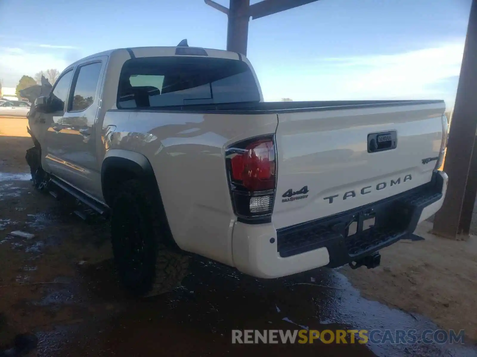 3 Photograph of a damaged car 5TFCZ5AN2KX203959 TOYOTA TACOMA 2019