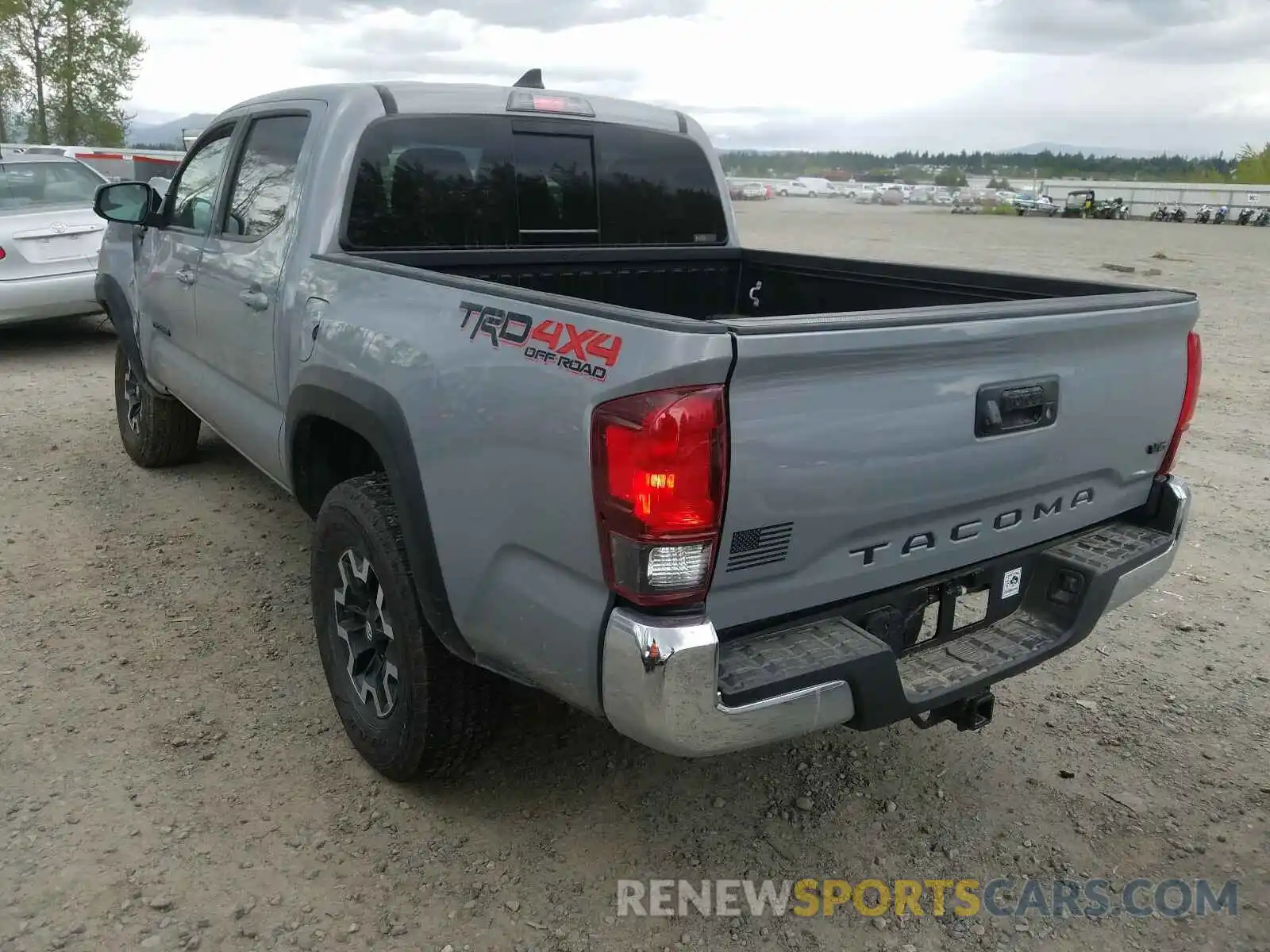 3 Photograph of a damaged car 5TFCZ5AN3KX165870 TOYOTA TACOMA 2019