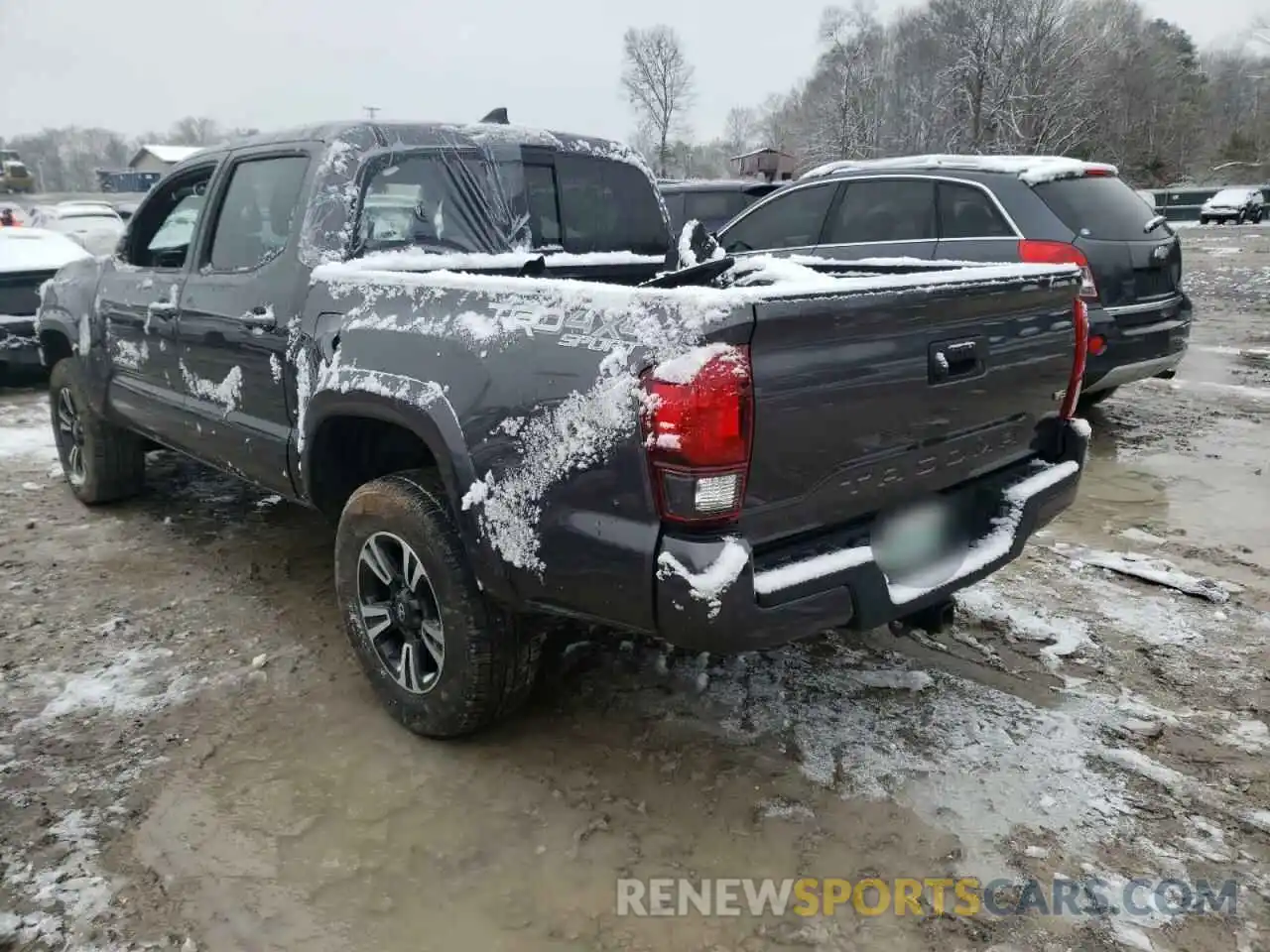 3 Photograph of a damaged car 5TFCZ5AN3KX168722 TOYOTA TACOMA 2019