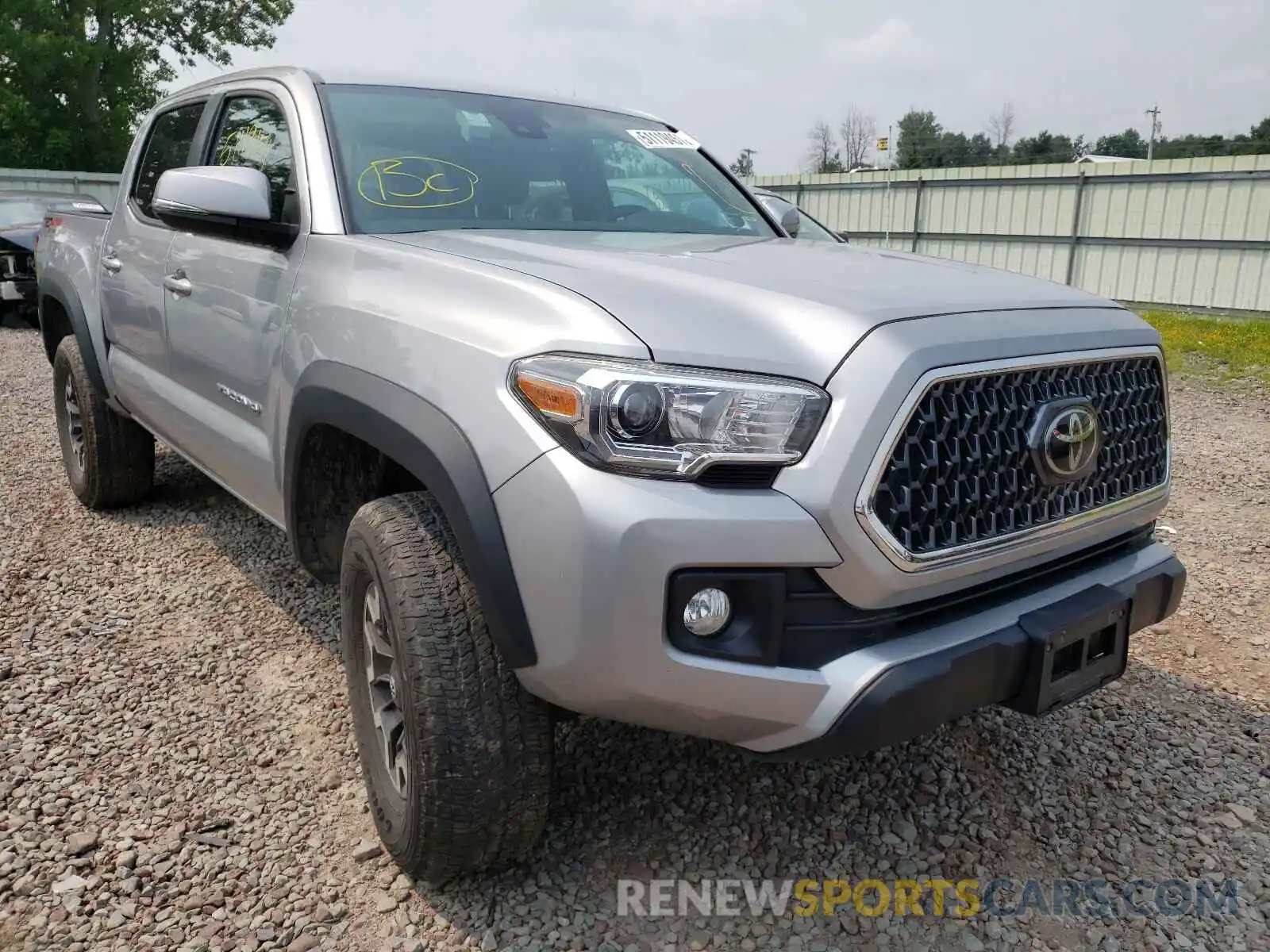 1 Photograph of a damaged car 5TFCZ5AN3KX171913 TOYOTA TACOMA 2019