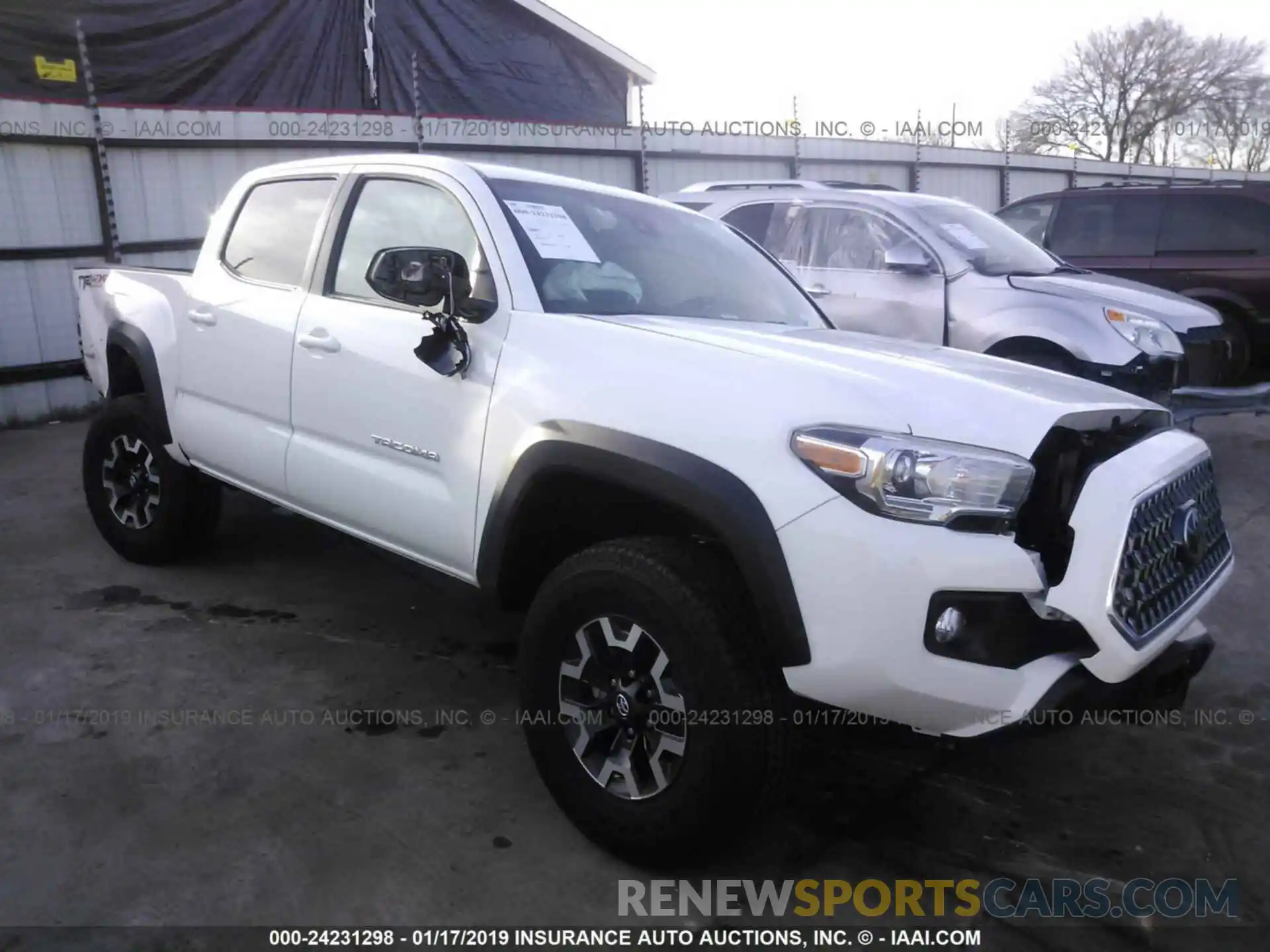 1 Photograph of a damaged car 5TFCZ5AN3KX172611 TOYOTA TACOMA 2019