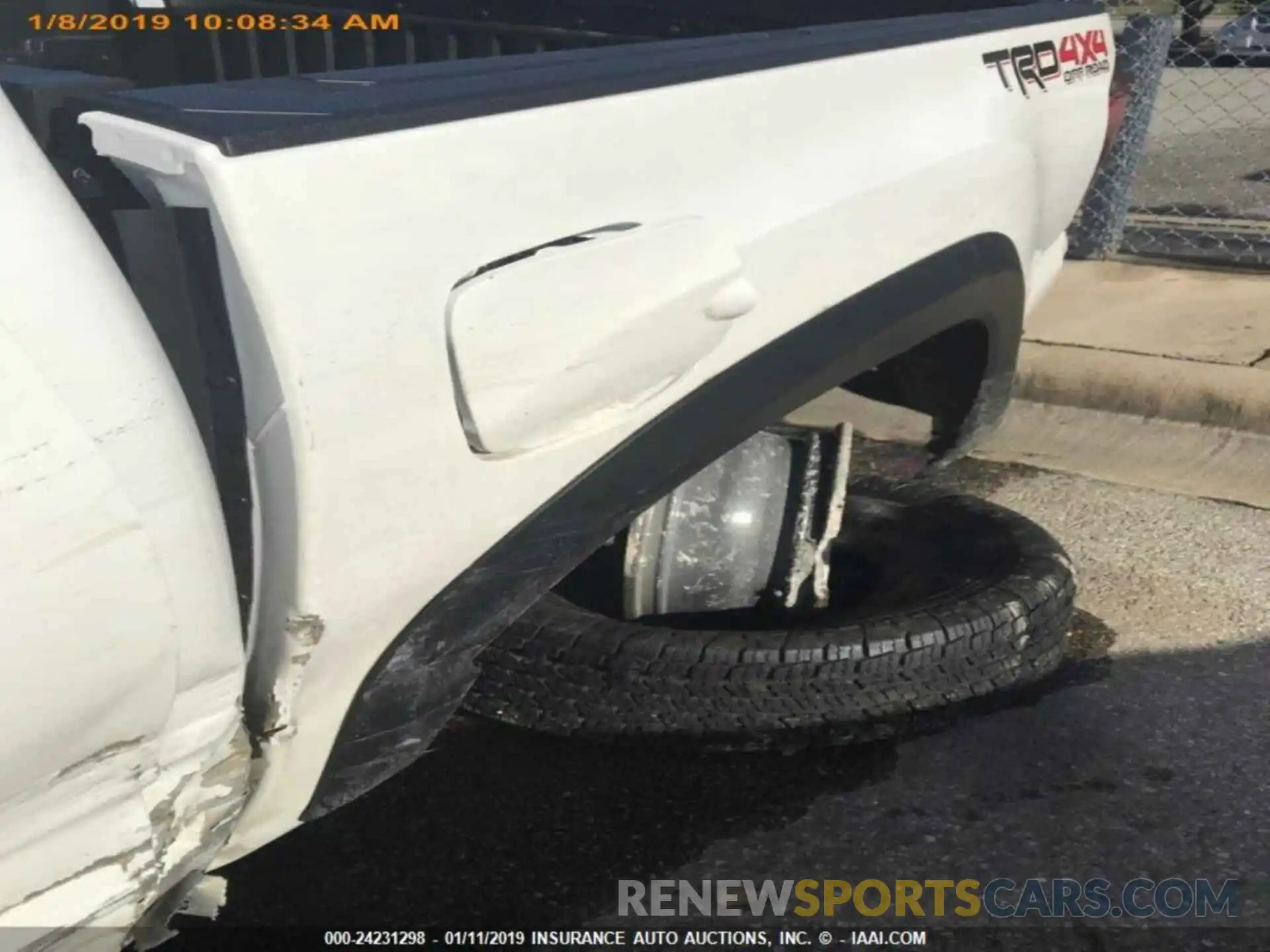 11 Photograph of a damaged car 5TFCZ5AN3KX172611 TOYOTA TACOMA 2019