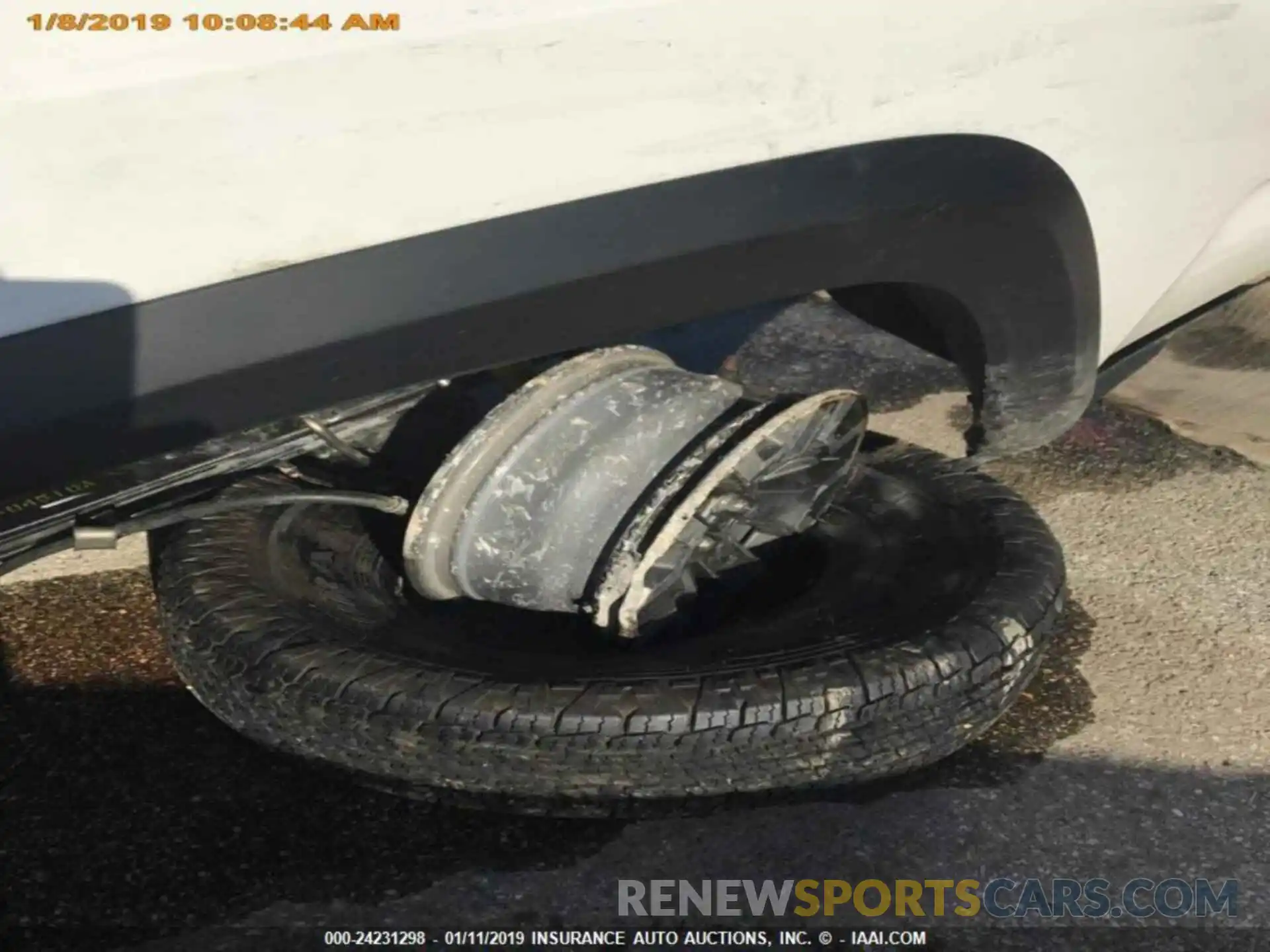 16 Photograph of a damaged car 5TFCZ5AN3KX172611 TOYOTA TACOMA 2019