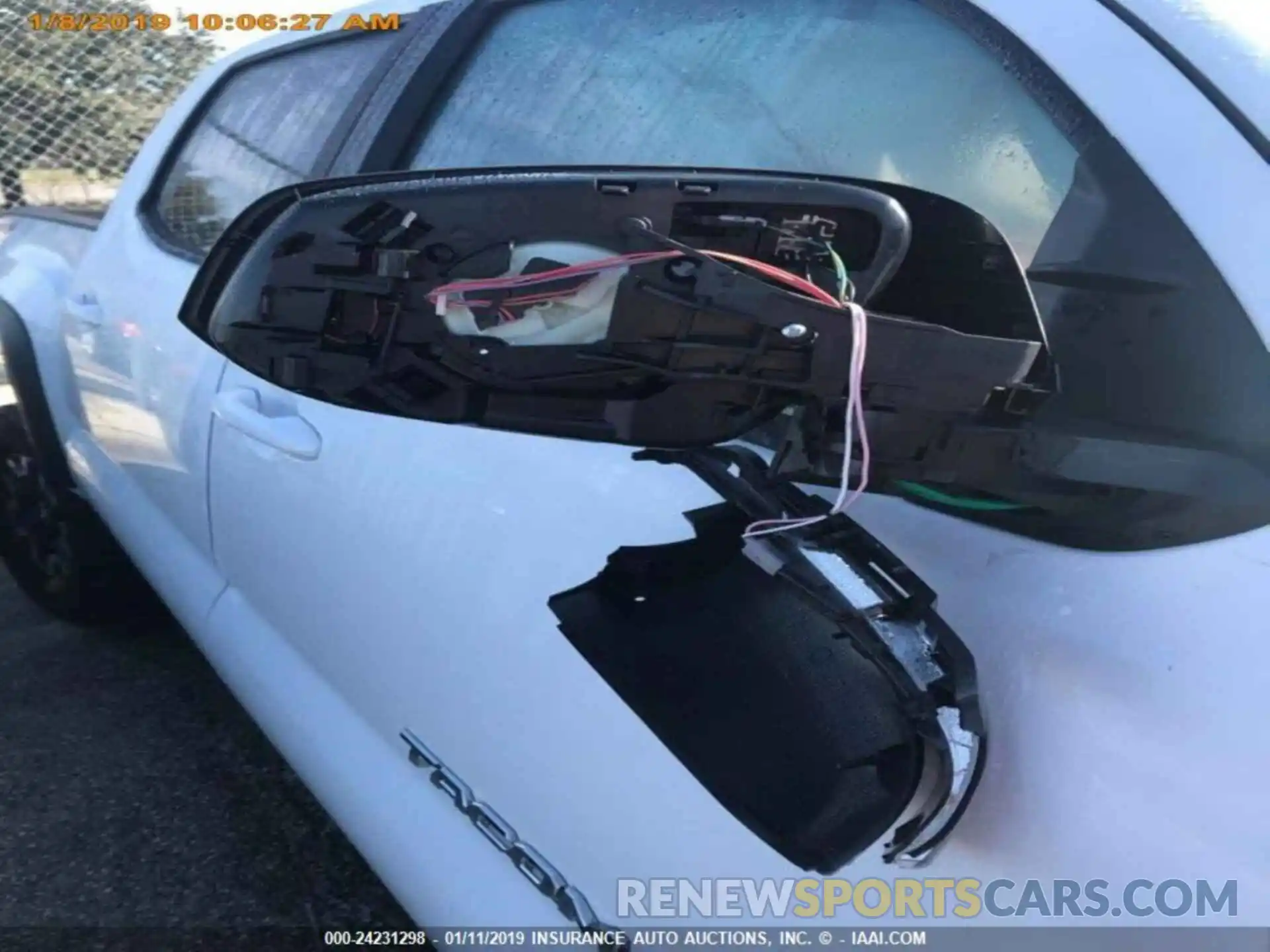 17 Photograph of a damaged car 5TFCZ5AN3KX172611 TOYOTA TACOMA 2019