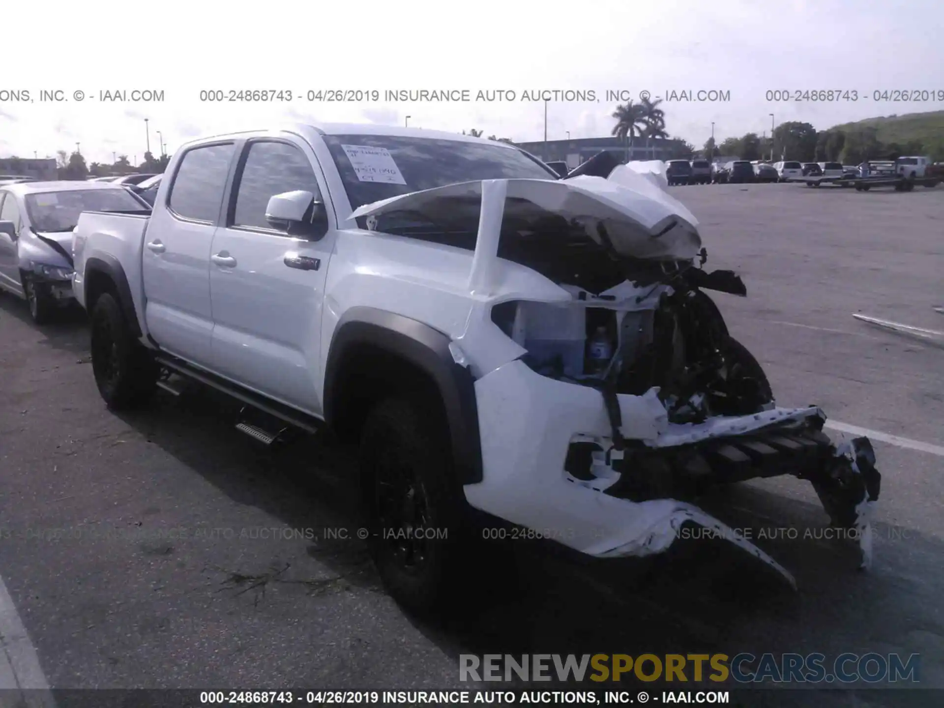 1 Photograph of a damaged car 5TFCZ5AN3KX173791 TOYOTA TACOMA 2019