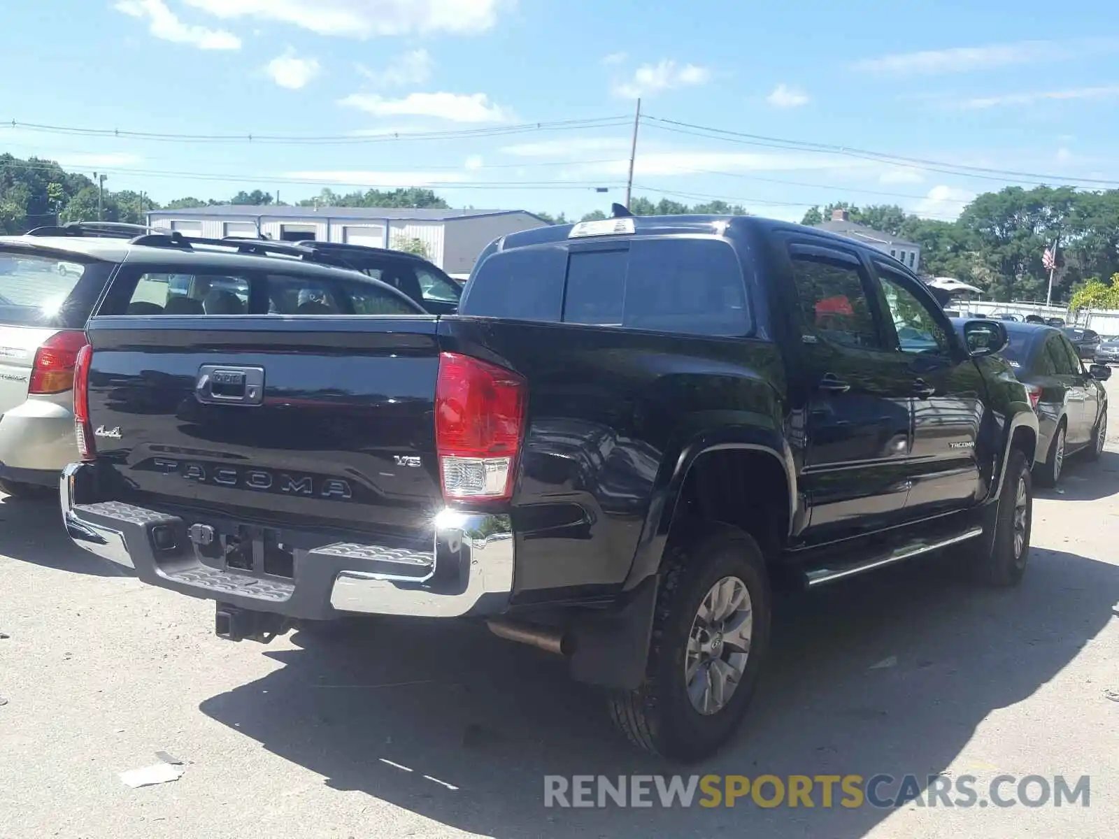 4 Photograph of a damaged car 5TFCZ5AN3KX175122 TOYOTA TACOMA 2019