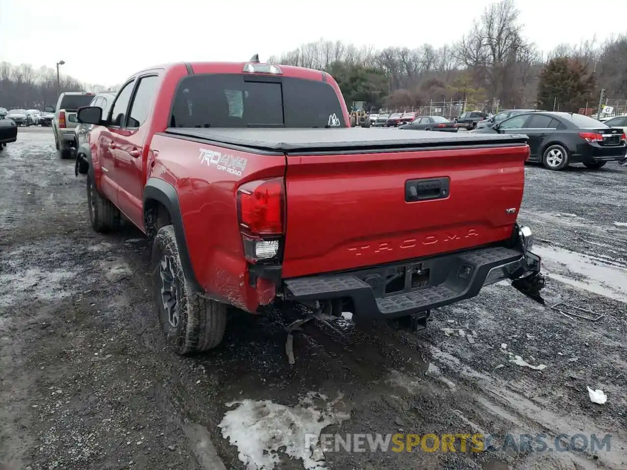 3 Photograph of a damaged car 5TFCZ5AN3KX176206 TOYOTA TACOMA 2019