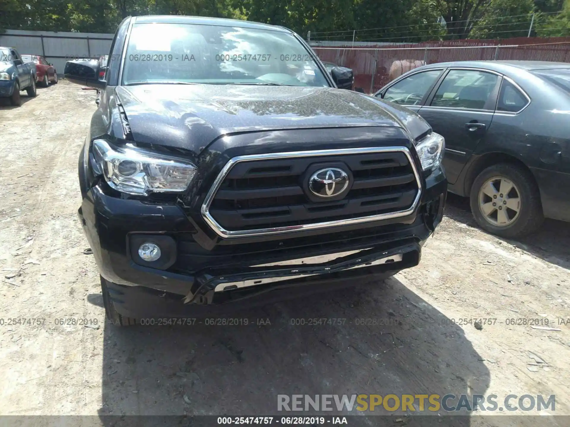 6 Фотография поврежденного автомобиля 5TFCZ5AN3KX176352 TOYOTA TACOMA 2019