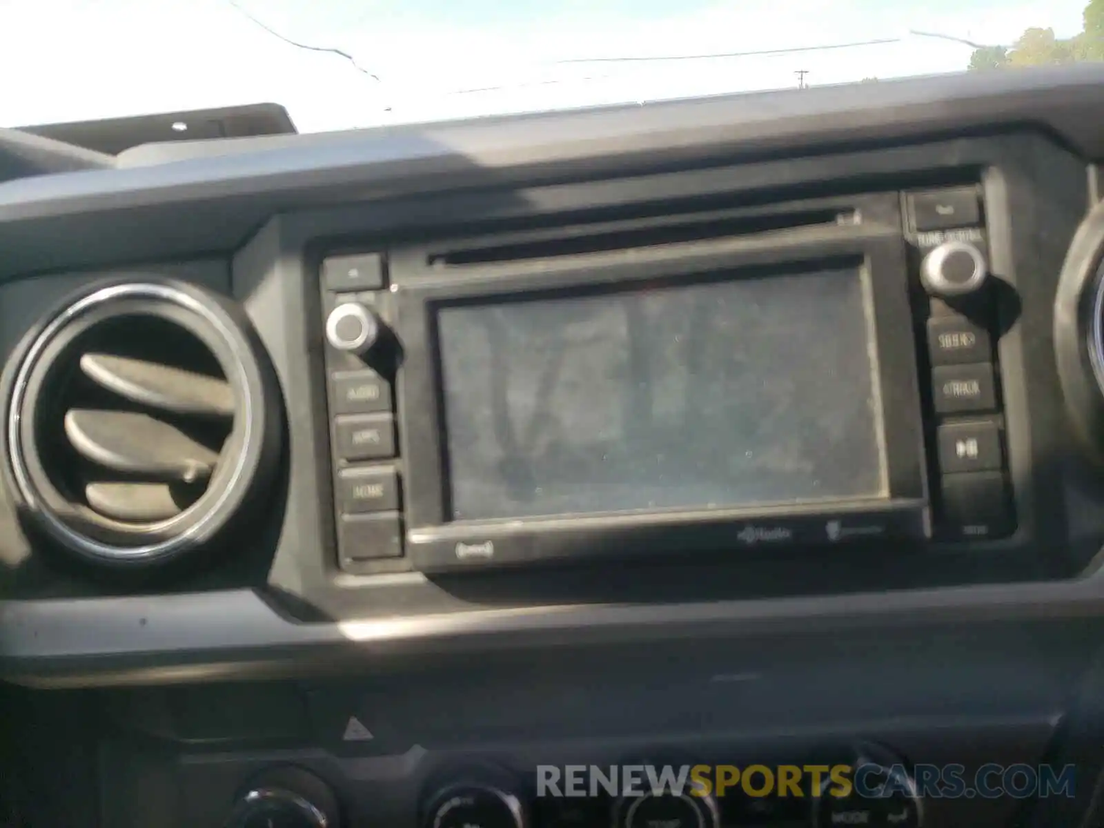 9 Photograph of a damaged car 5TFCZ5AN3KX177713 TOYOTA TACOMA 2019