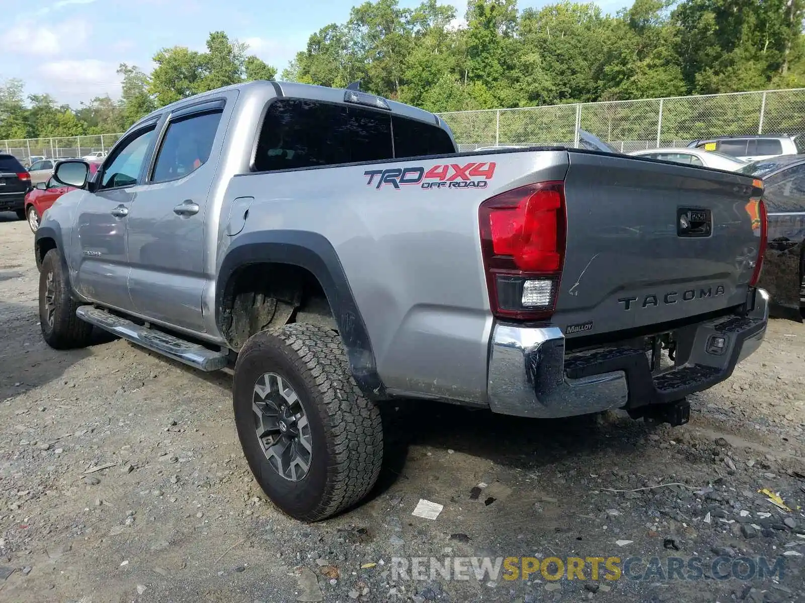 3 Photograph of a damaged car 5TFCZ5AN3KX178148 TOYOTA TACOMA 2019