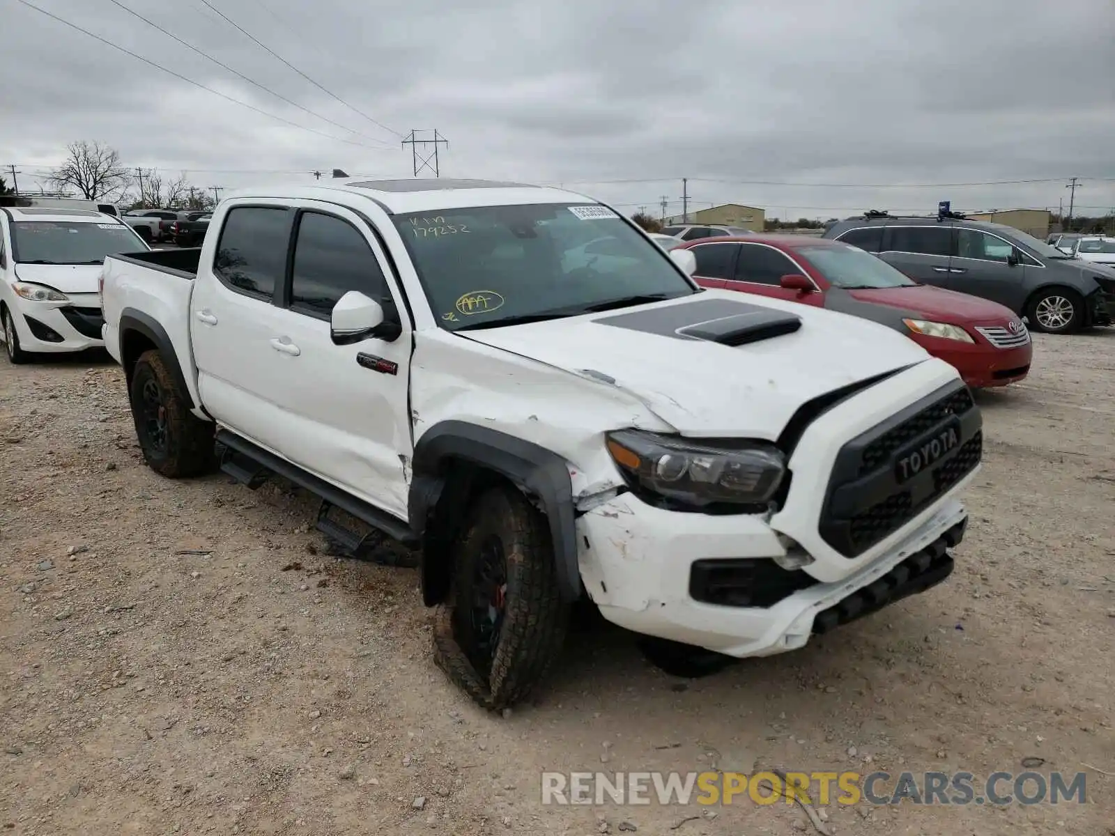 1 Photograph of a damaged car 5TFCZ5AN3KX179252 TOYOTA TACOMA 2019