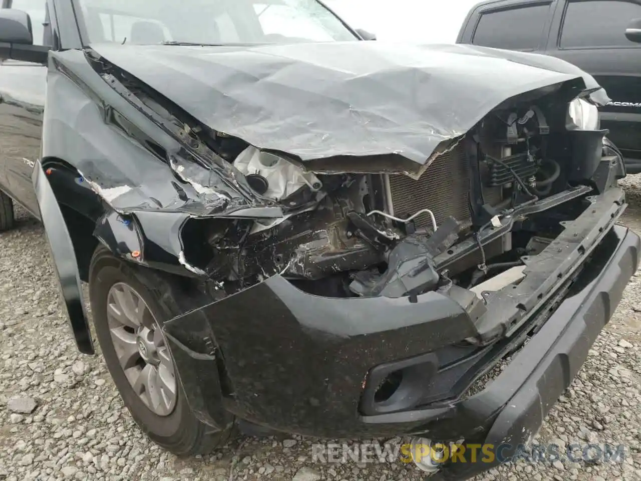 9 Photograph of a damaged car 5TFCZ5AN3KX179316 TOYOTA TACOMA 2019