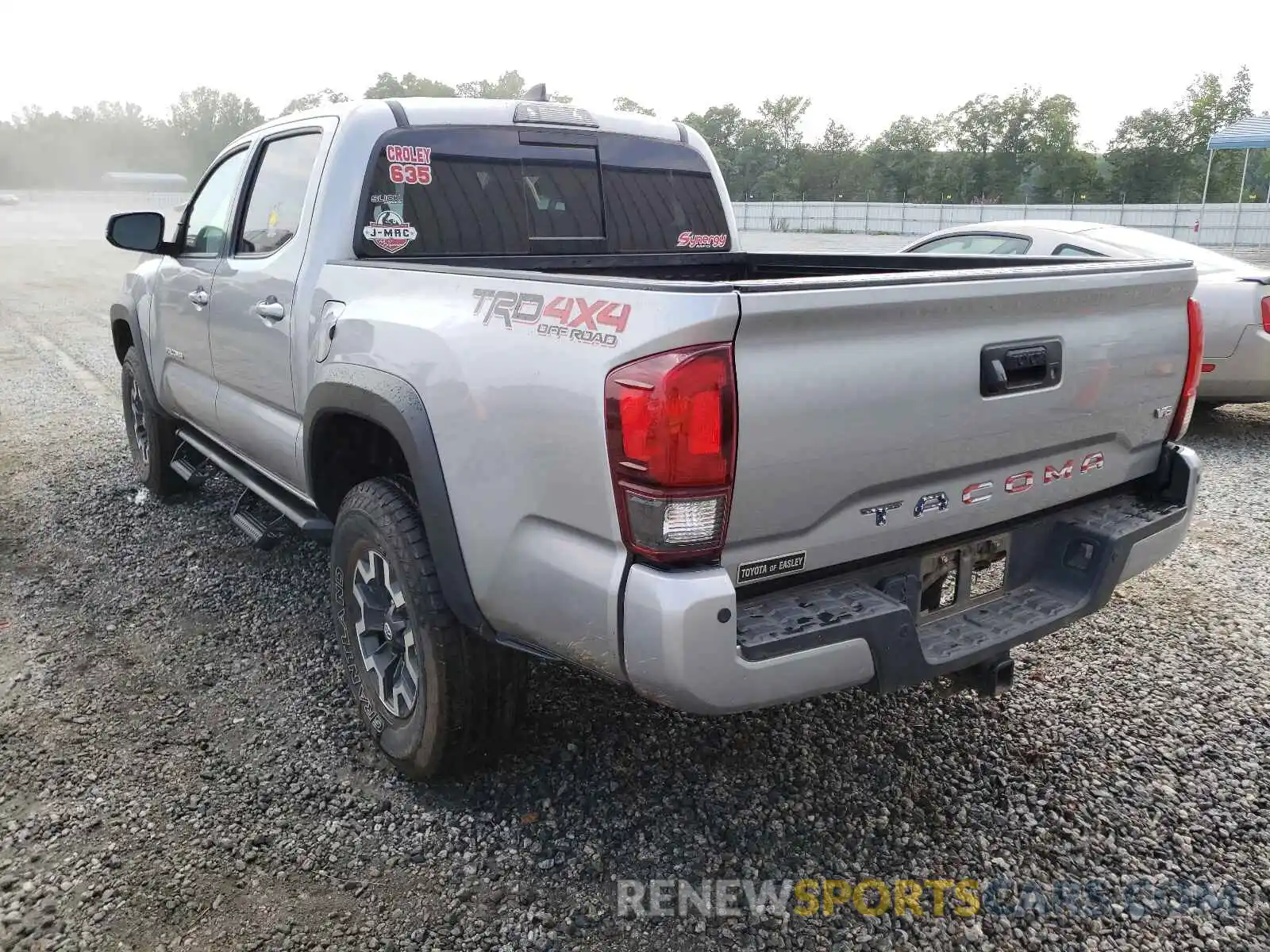 3 Photograph of a damaged car 5TFCZ5AN3KX180286 TOYOTA TACOMA 2019