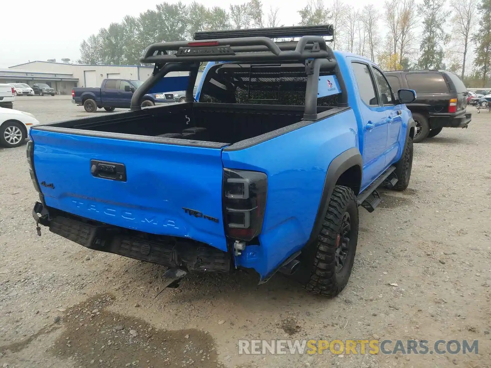 4 Photograph of a damaged car 5TFCZ5AN3KX186847 TOYOTA TACOMA 2019