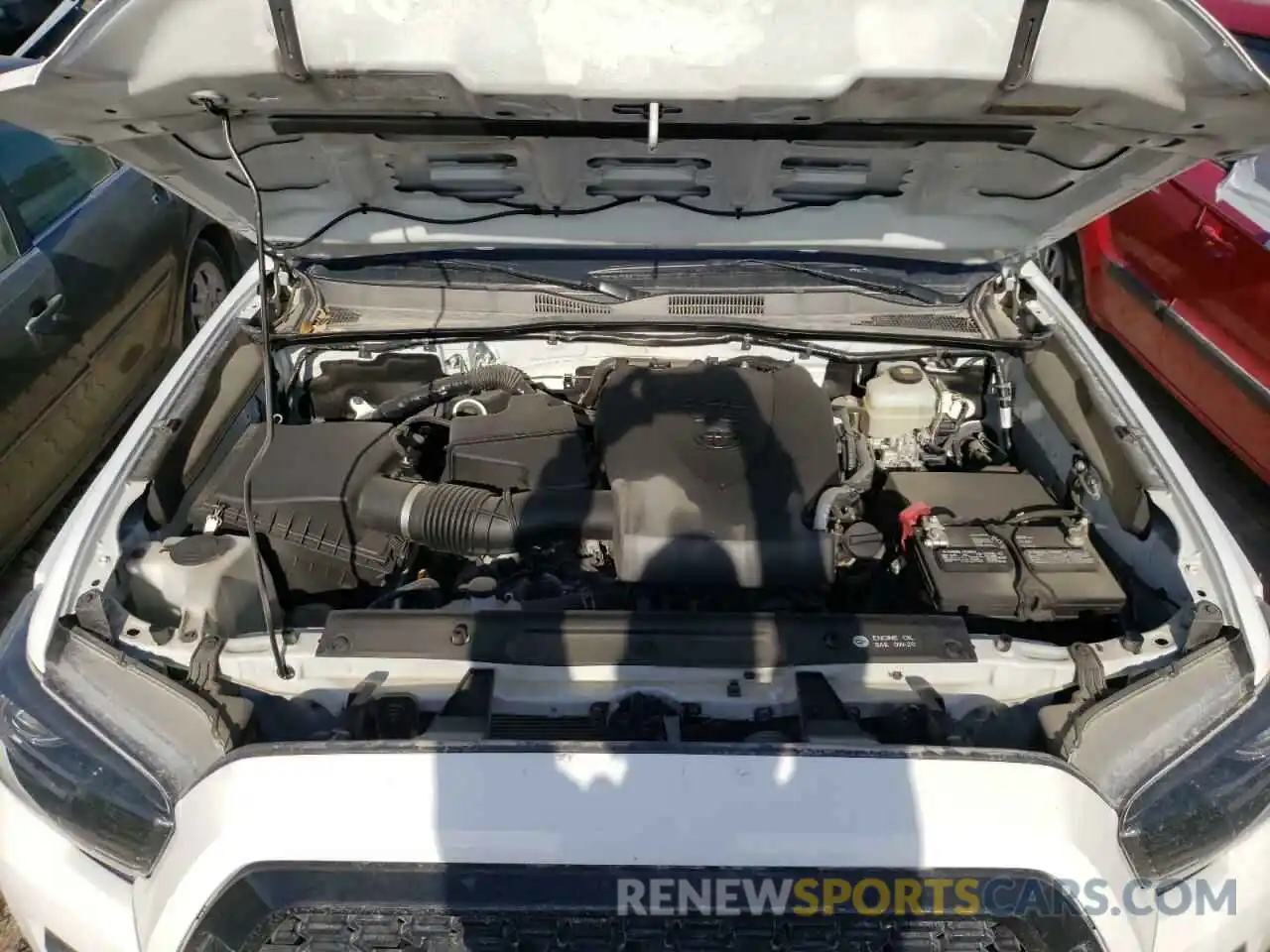 7 Photograph of a damaged car 5TFCZ5AN3KX187125 TOYOTA TACOMA 2019